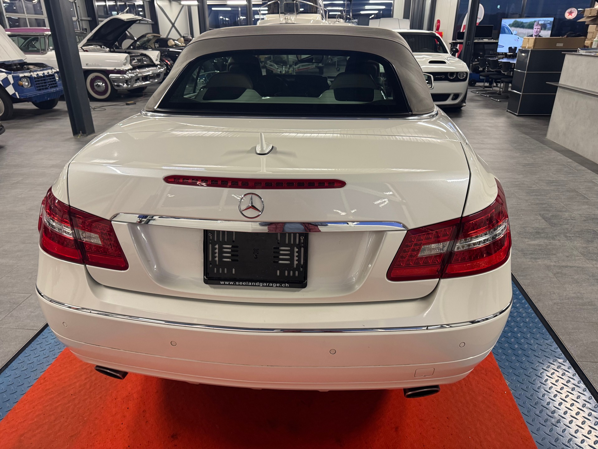 MERCEDES-BENZ E 350 CDI BlueEfficiency Avantgarde 7G-Tronic-image-4