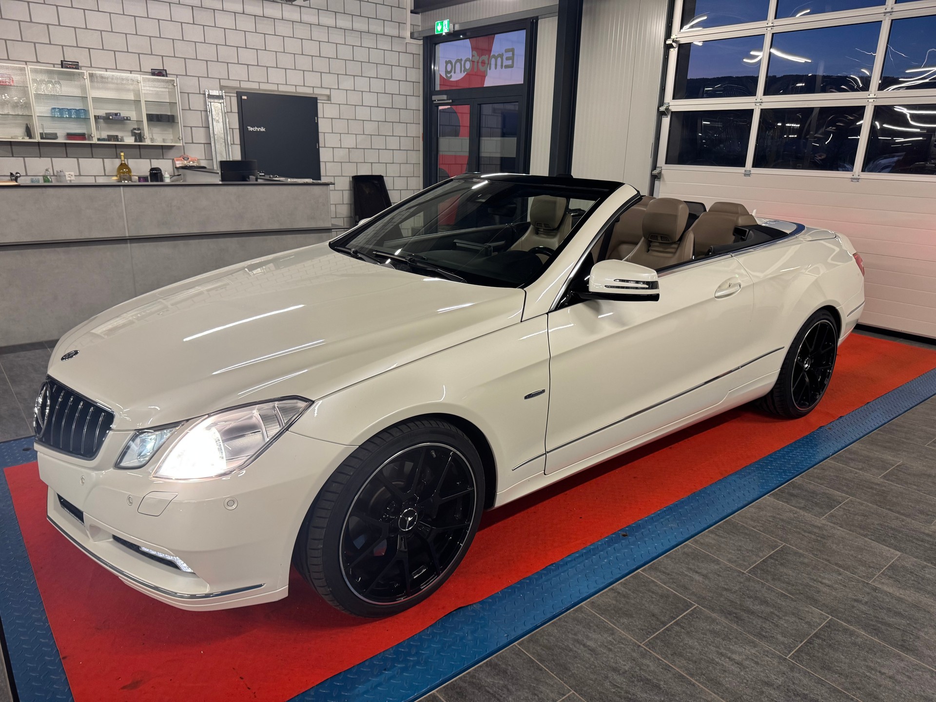 MERCEDES-BENZ E 350 CDI BlueEfficiency Avantgarde 7G-Tronic-image-6
