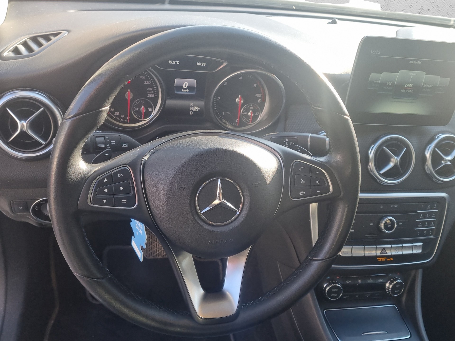 MERCEDES-BENZ GLA 200 CDI Swiss Star Edition 4Matic 7G-DCT-image-10