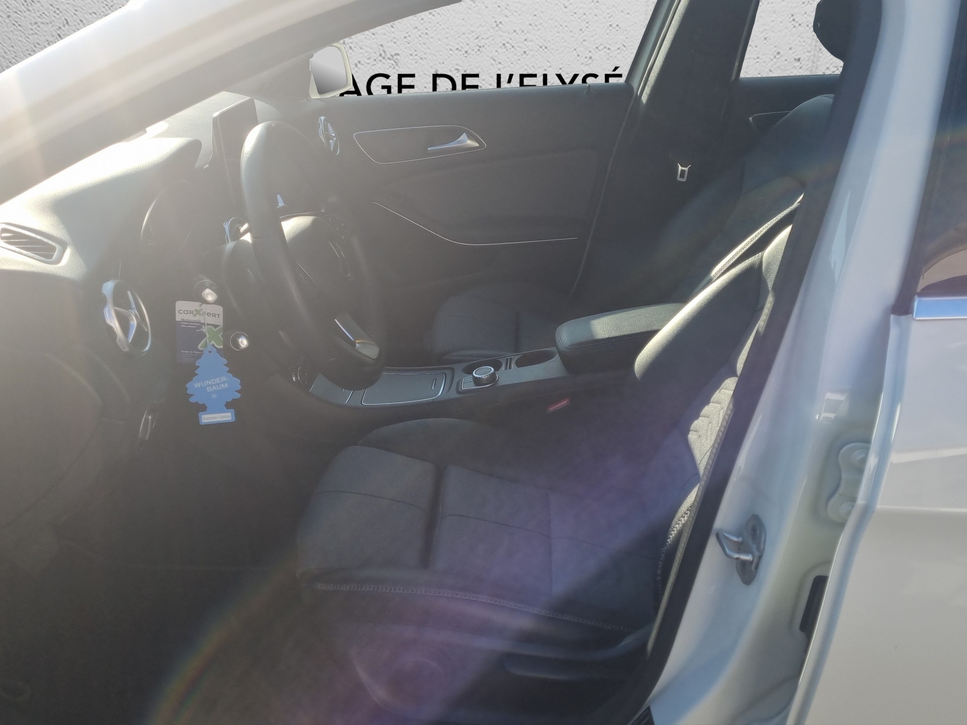 MERCEDES-BENZ GLA 200 CDI Swiss Star Edition 4Matic 7G-DCT-image-9