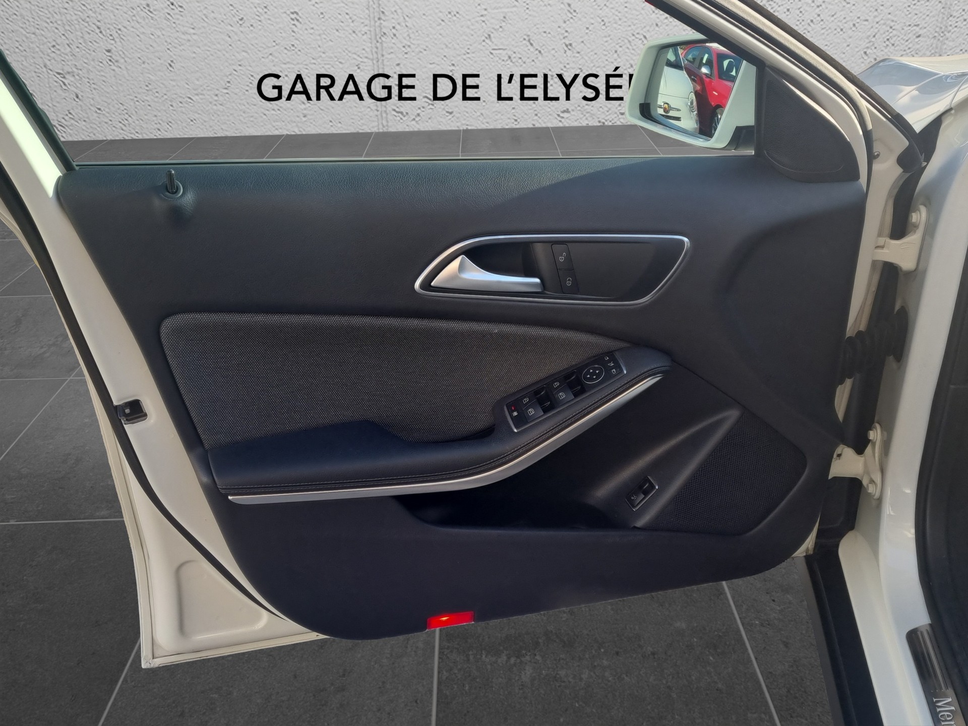 MERCEDES-BENZ GLA 200 CDI Swiss Star Edition 4Matic 7G-DCT-image-11