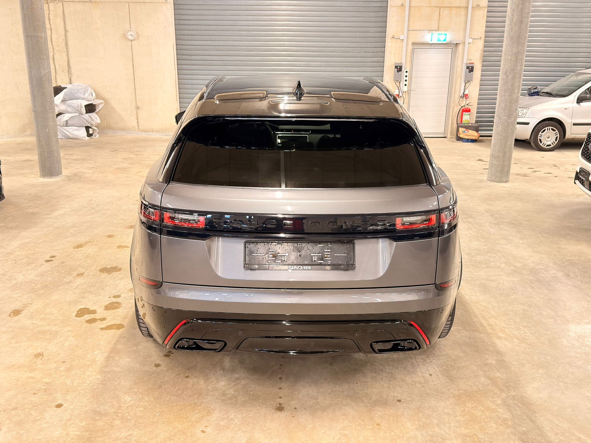 LAND ROVER Range Rover Velar R-Dynamic D 275 Automatic-image-4