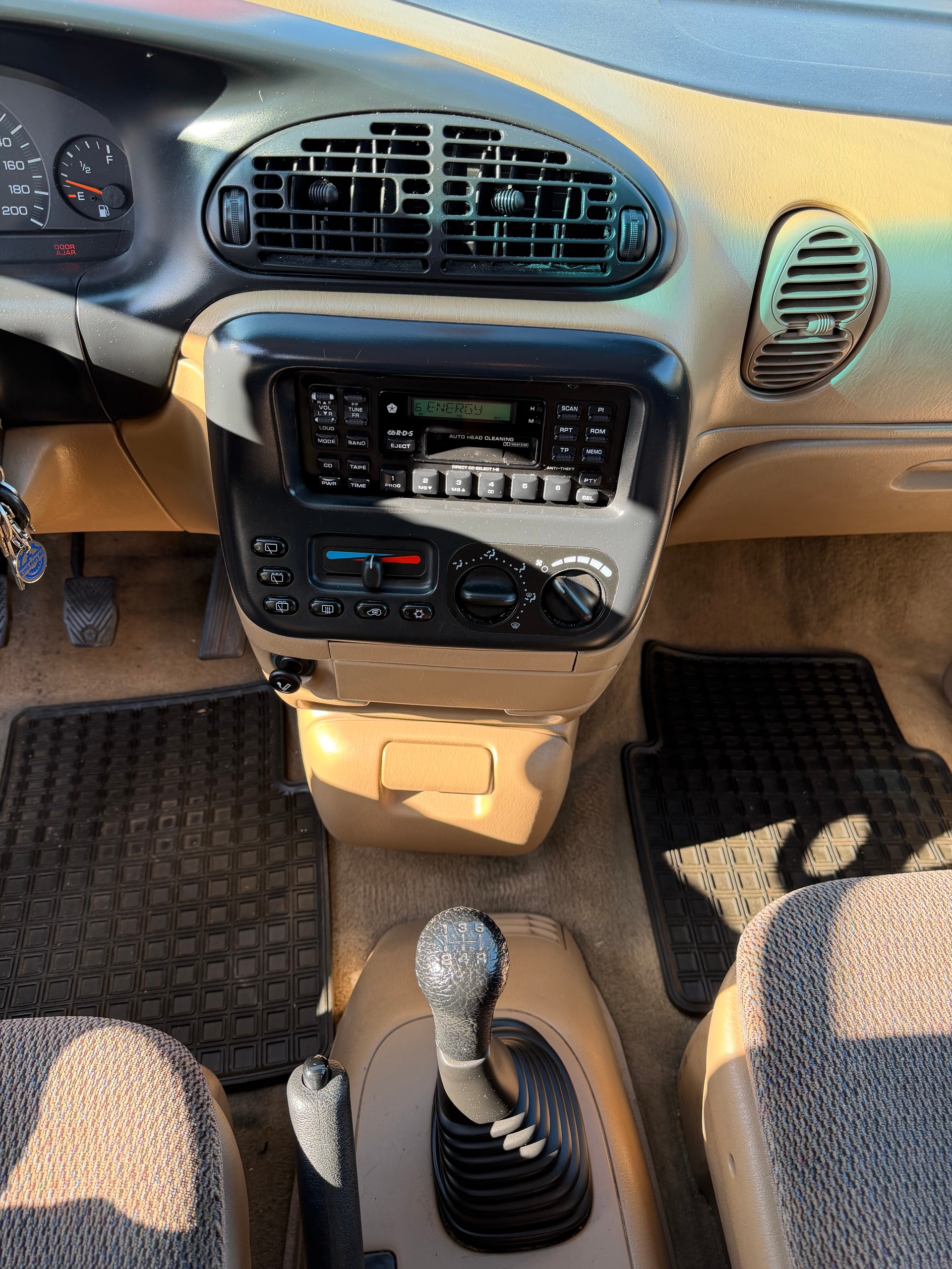 CHRYSLER Voyager 2.4 Big Deal-image-7