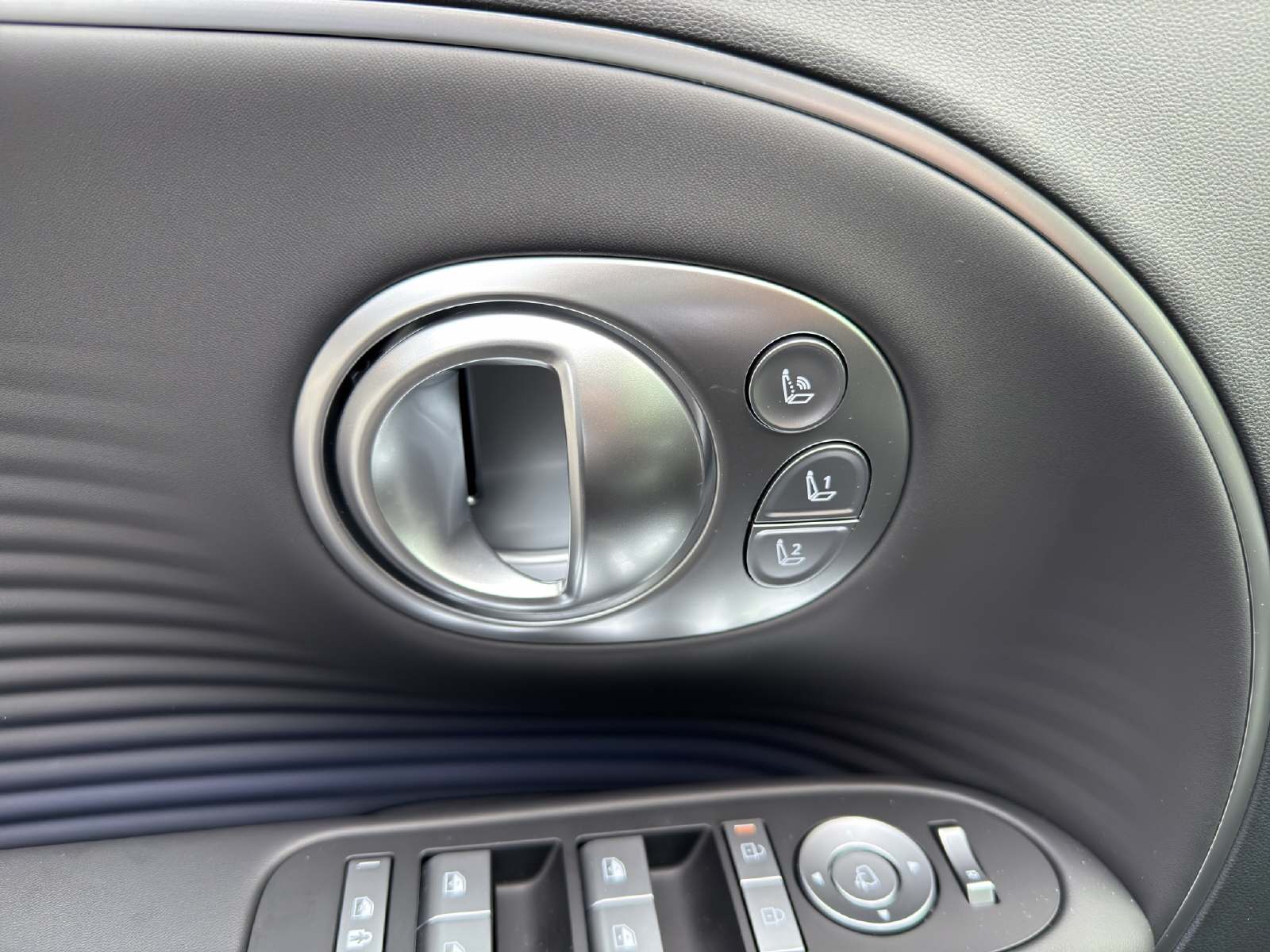 HYUNDAI Ioniq 9 Vertex 4WD-image-11