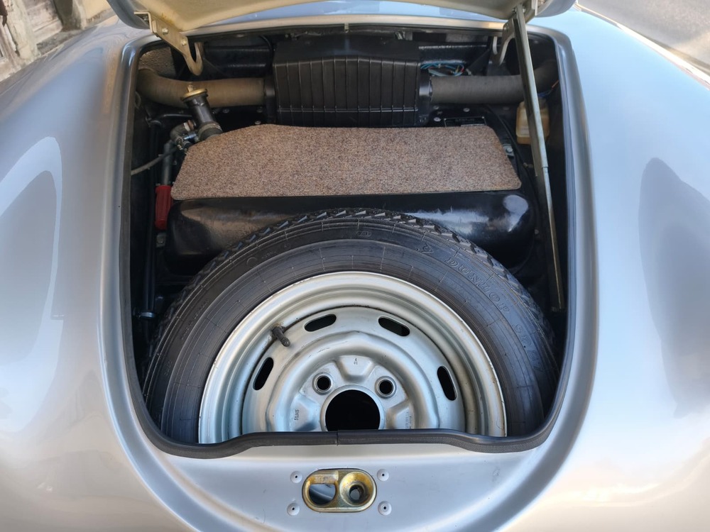 PORSCHE 356 Speedster Replica-image-11