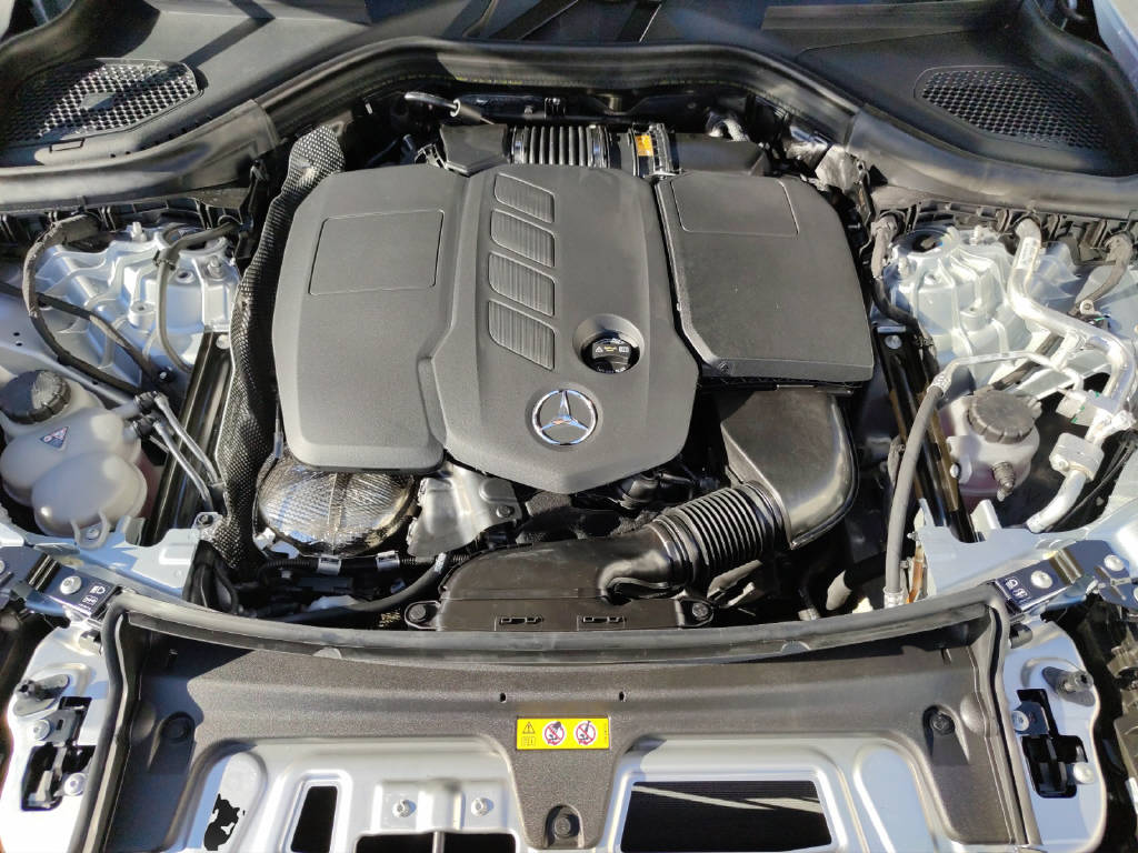 MERCEDES-BENZ GLC 220 d AMG Line 4Matic-image-8