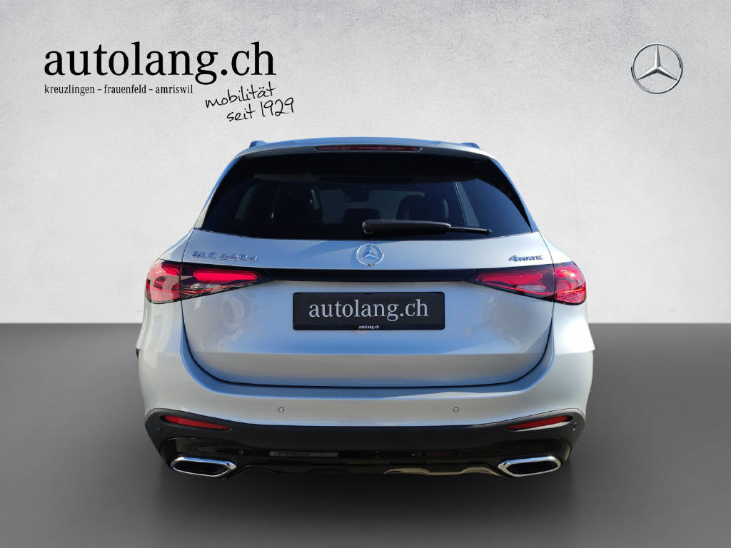 MERCEDES-BENZ GLC 220 d AMG Line 4Matic-image-15