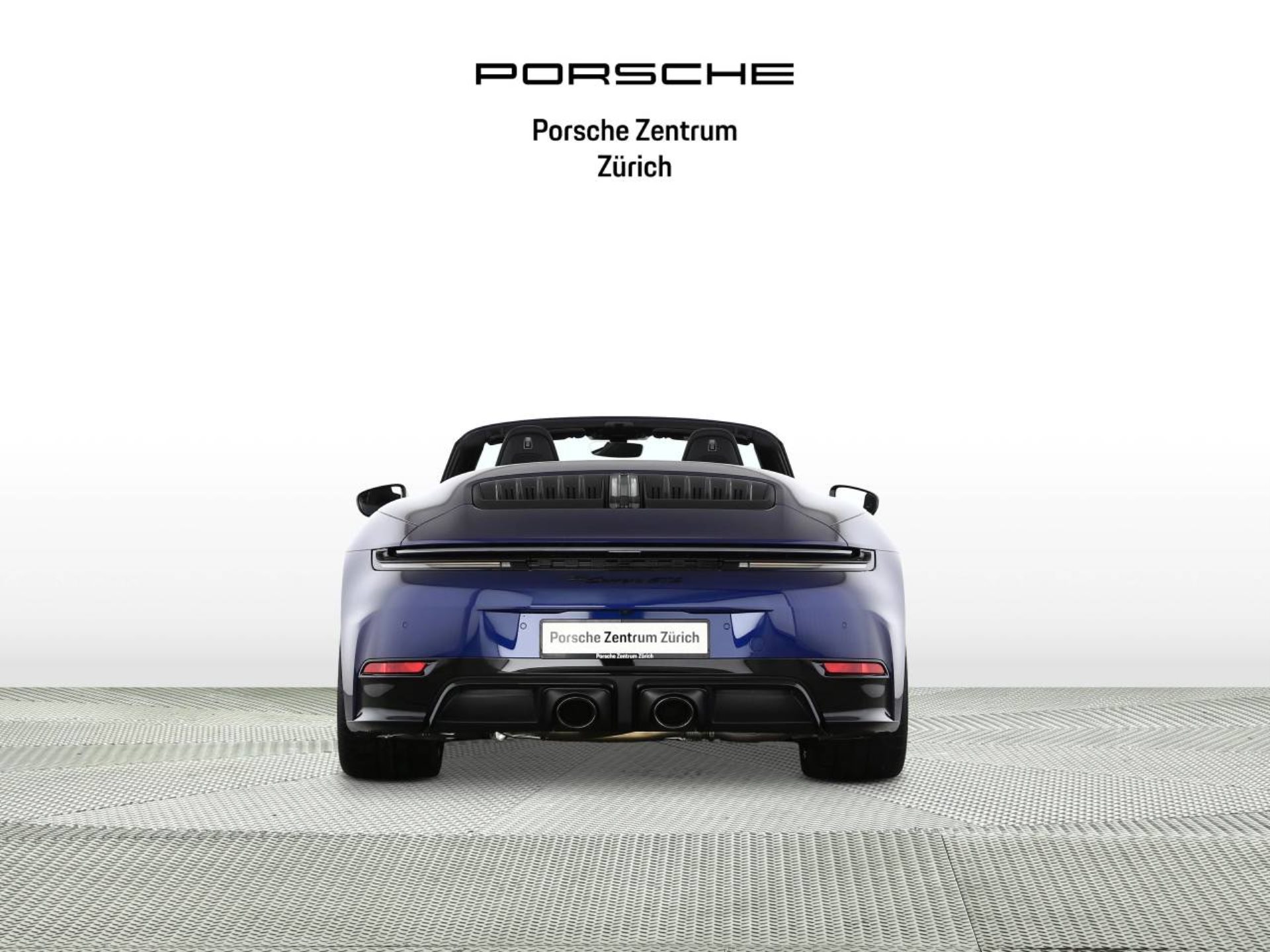 PORSCHE 911 Carrera GTS Cabriolet-image-8