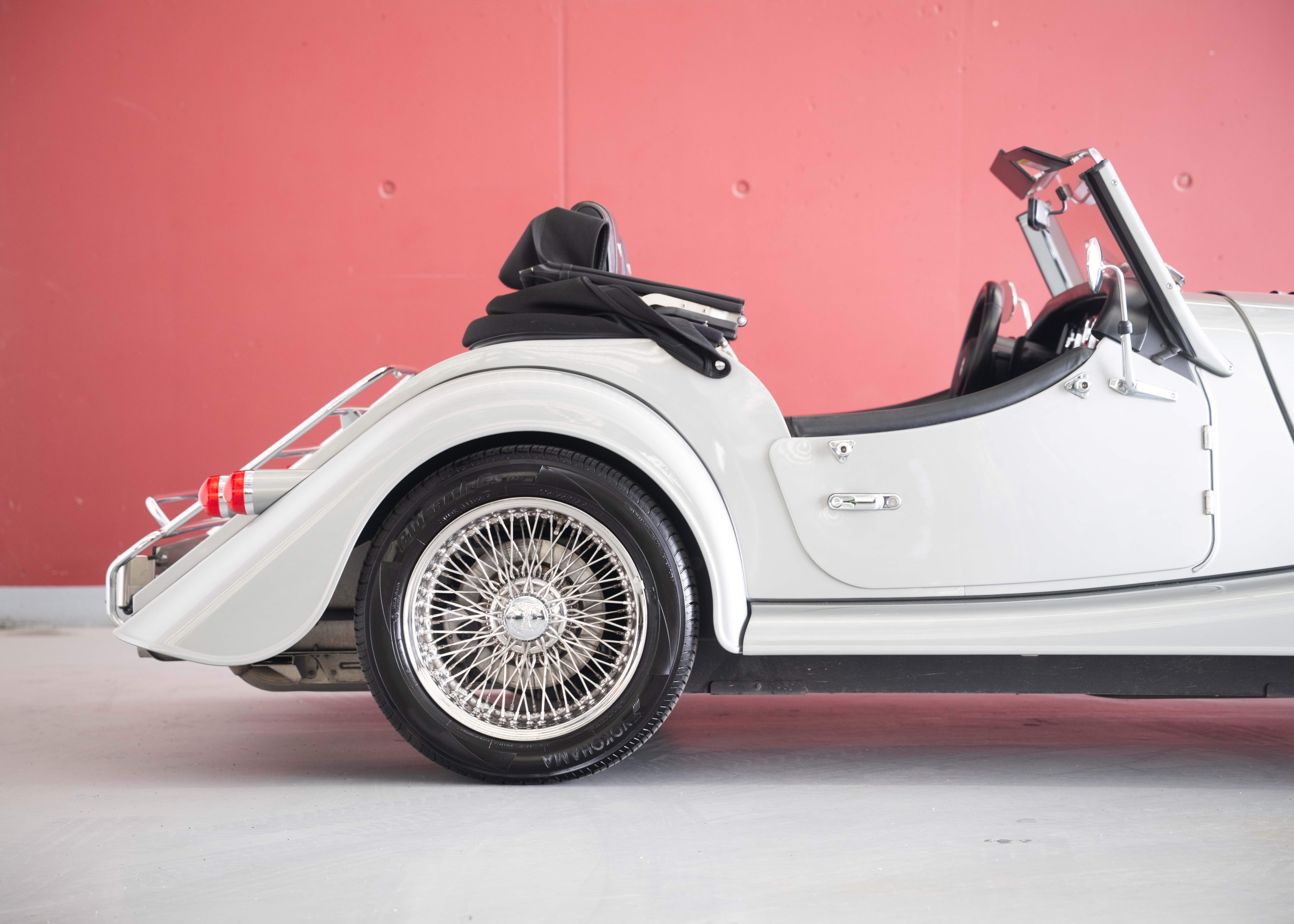 Image MORGAN 4-4 Plus Four 2.0 Automatic (Swiss car, 1st hand, Rolls-Royce paint, fantastic condition) - SOLD !