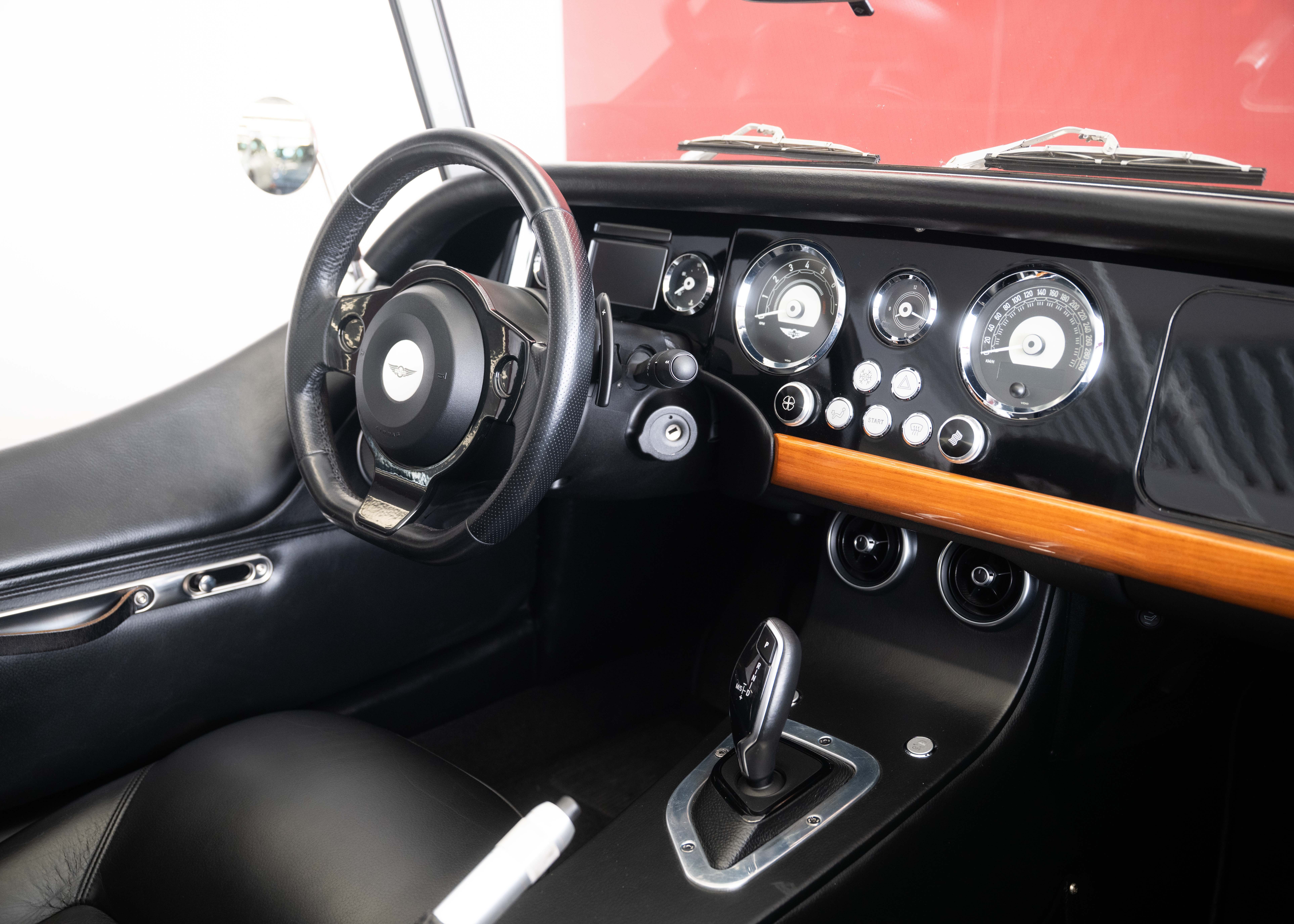 Image MORGAN 4-4 Plus Four 2.0 Automatic (Swiss car, 1st hand, Rolls-Royce paint, fantastic condition) - SOLD !