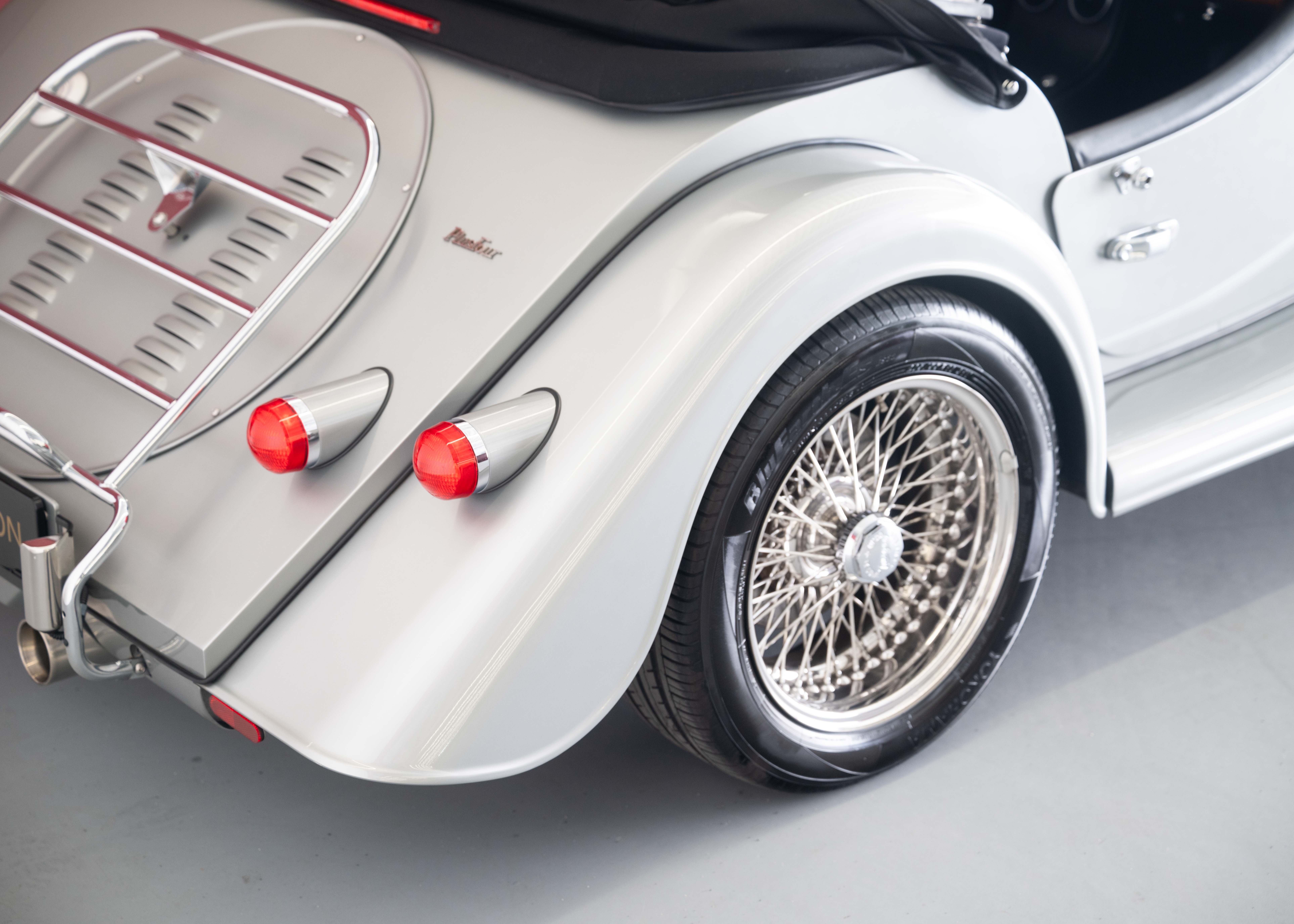 Image MORGAN 4-4 Plus Four 2.0 Automatic (Swiss car, 1st hand, Rolls-Royce paint, fantastic condition) - SOLD !