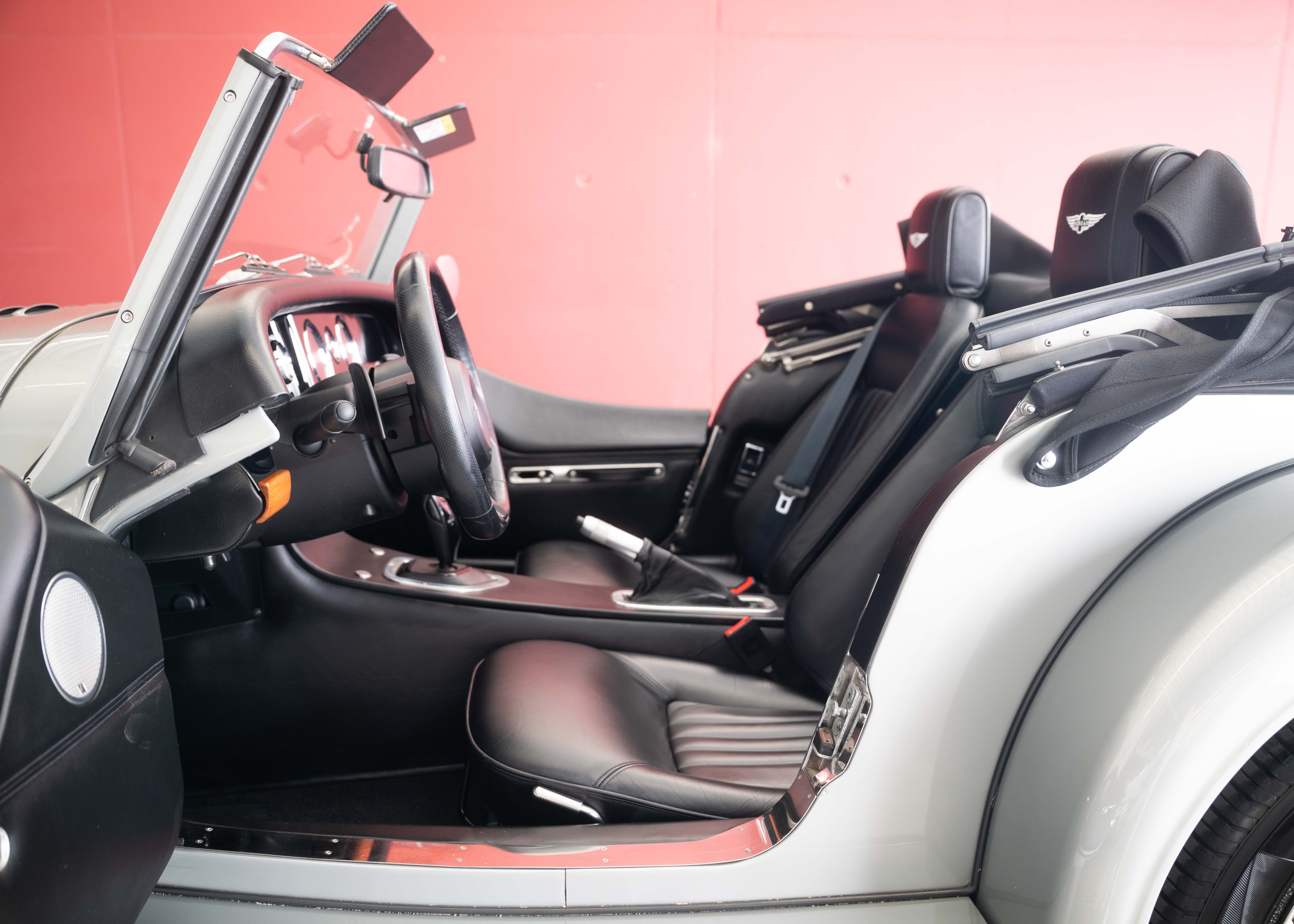 Image MORGAN 4-4 Plus Four 2.0 Automatic (Swiss car, 1st hand, Rolls-Royce paint, fantastic condition) - SOLD !