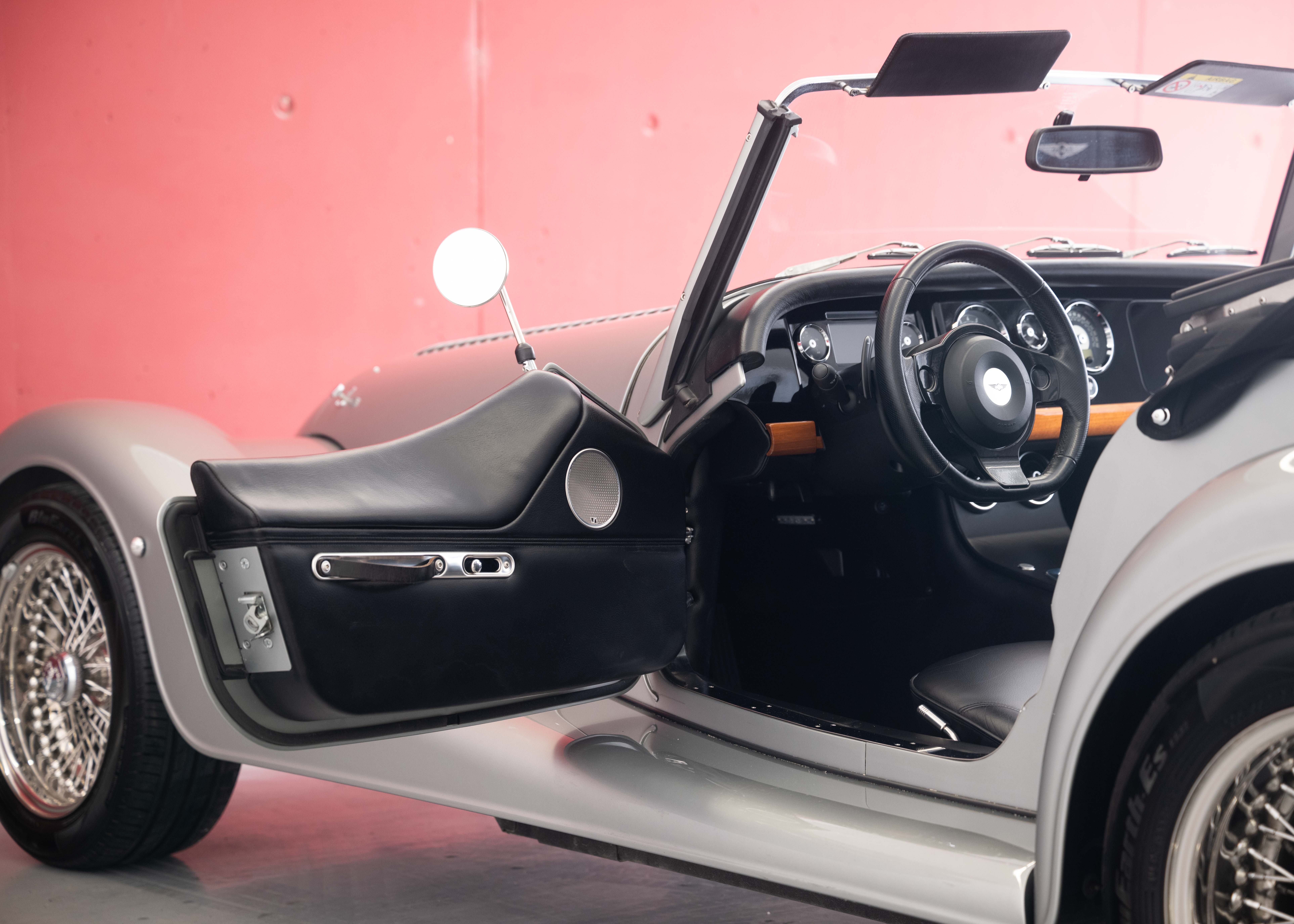 Image MORGAN 4-4 Plus Four 2.0 Automatic (Swiss car, 1st hand, Rolls-Royce paint, fantastic condition) - SOLD !