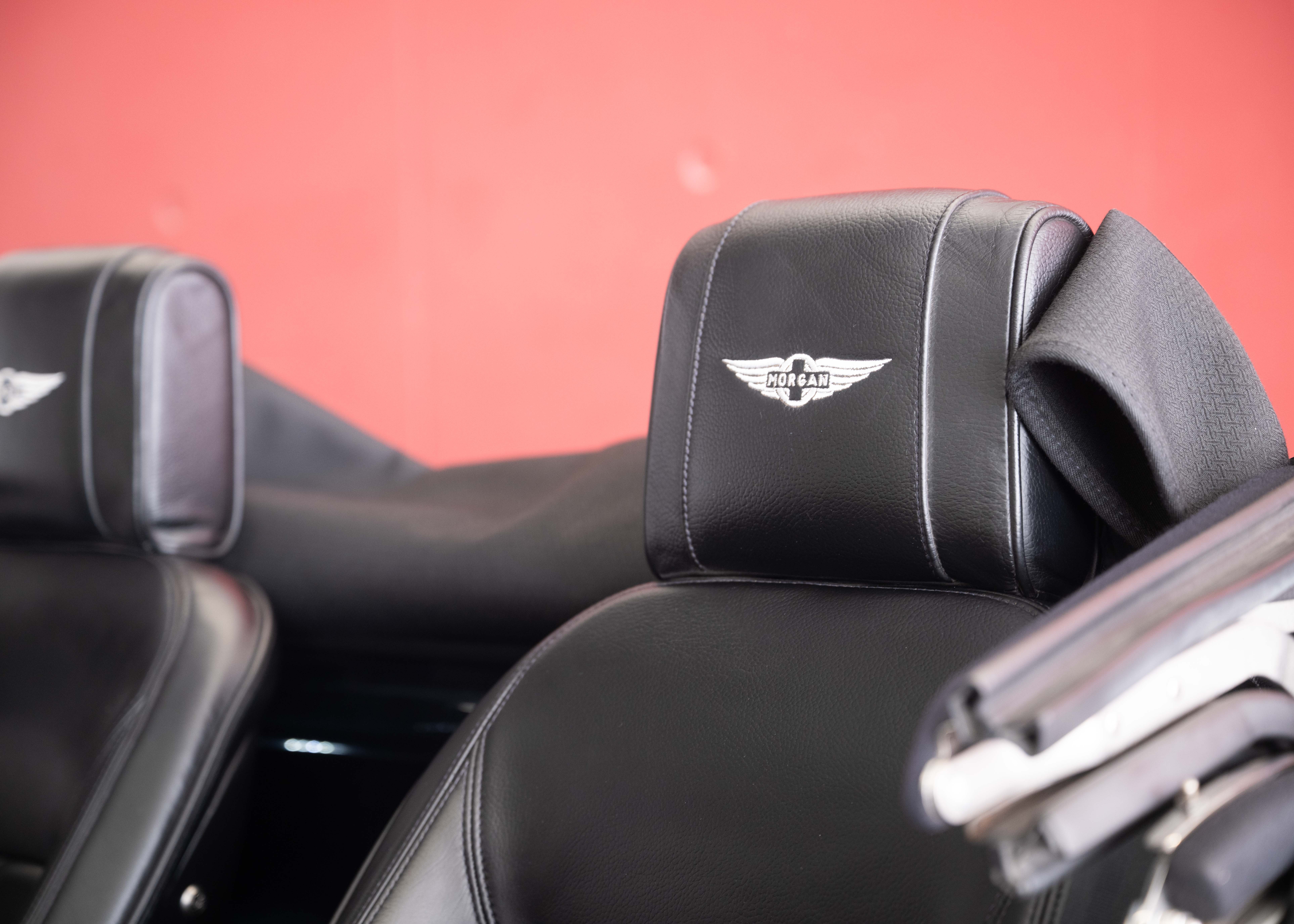 Image MORGAN 4-4 Plus Four 2.0 Automatic (Swiss car, 1st hand, Rolls-Royce paint, fantastic condition) - SOLD !