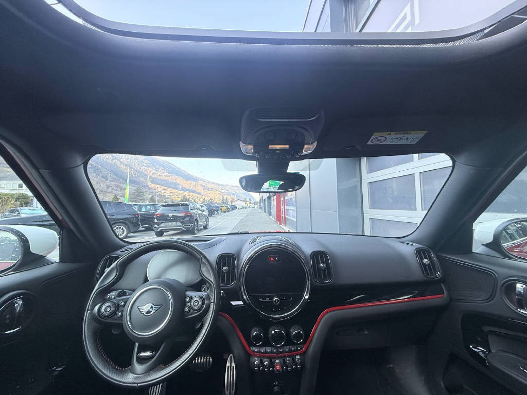 MINI Countryman F60 2.0i Cooper S ALL4-image-8