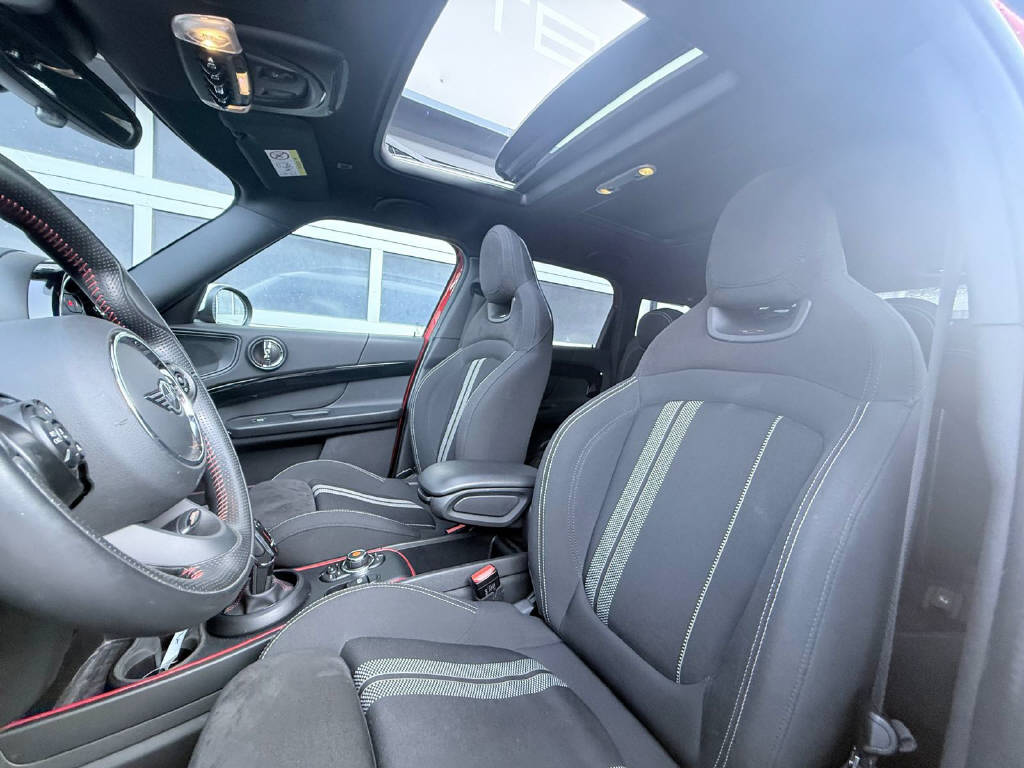 MINI Countryman F60 2.0i Cooper S ALL4-image-6