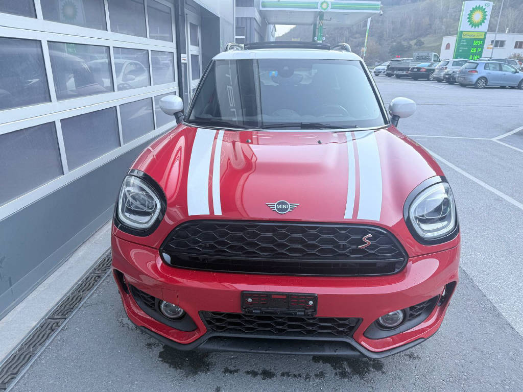 MINI Countryman F60 2.0i Cooper S ALL4-image-3