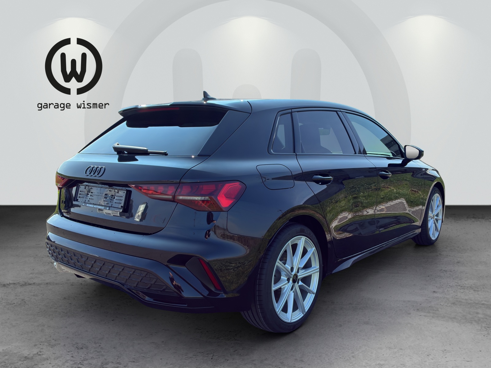 AUDI A3 Sportback TFSI 110 kW S line S tronic-image-3