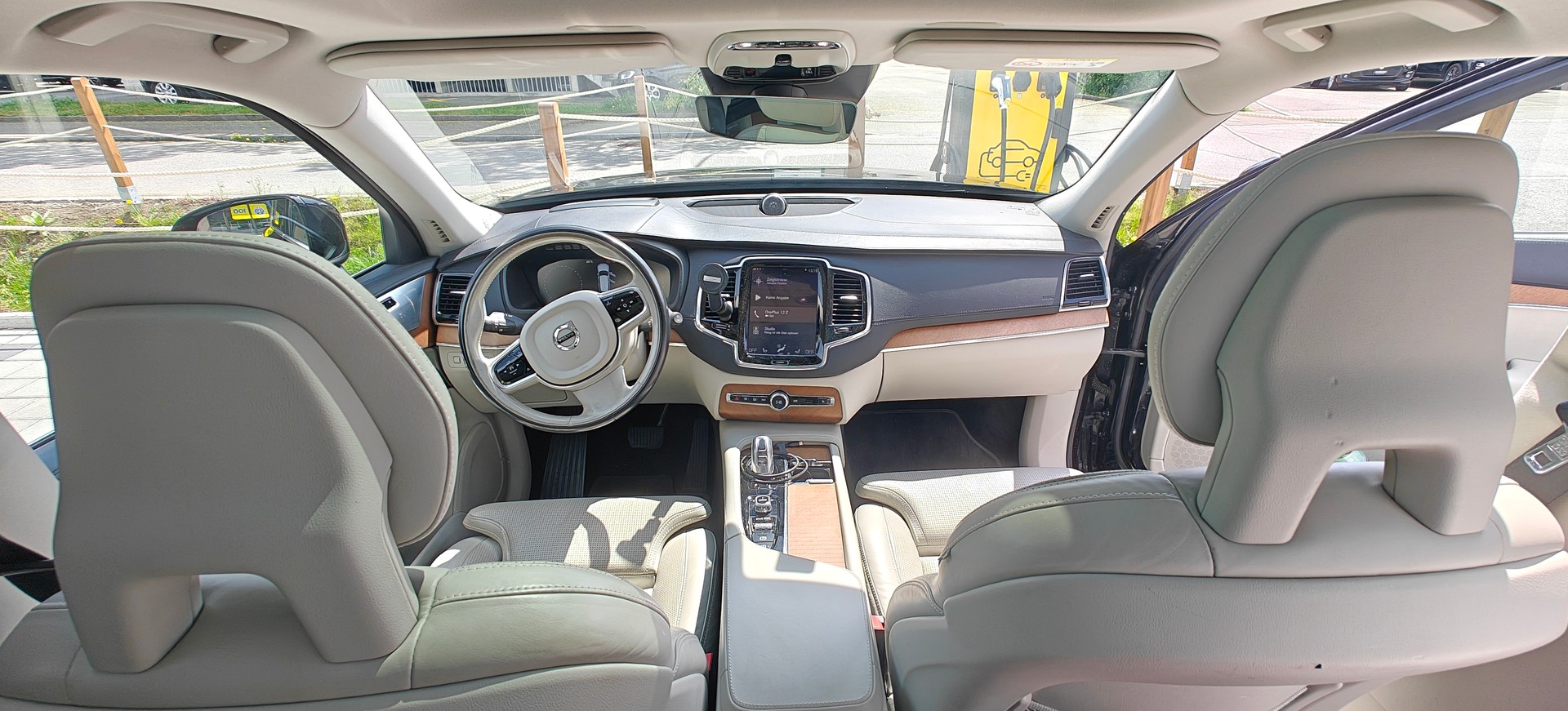 VOLVO XC90 T8 AWD Inscription Geartronic-image-17