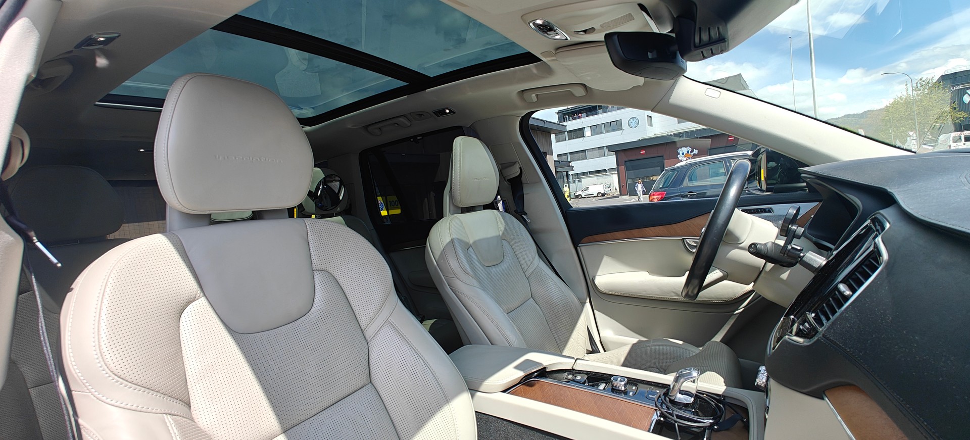 VOLVO XC90 T8 AWD Inscription Geartronic-image-18