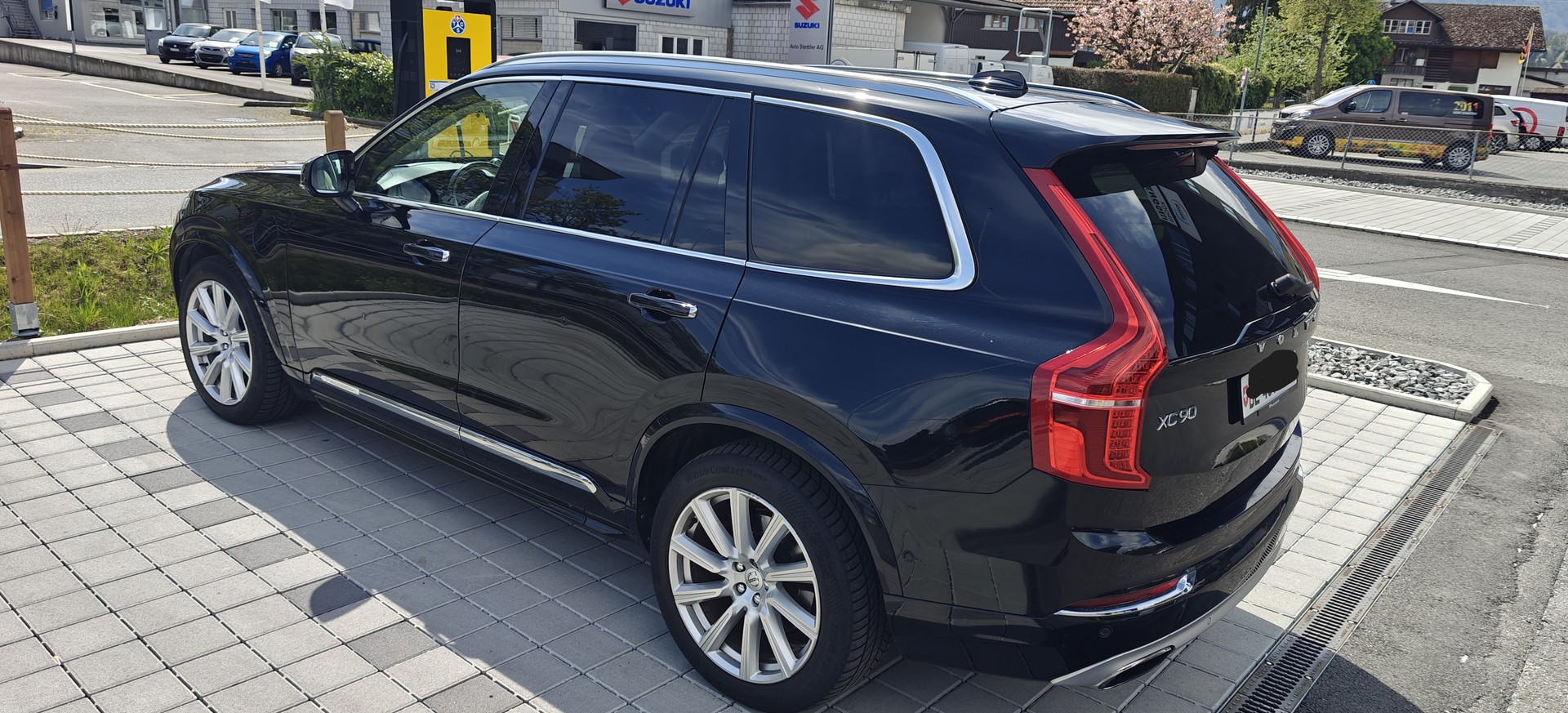 VOLVO XC90 T8 AWD Inscription Geartronic-image-4