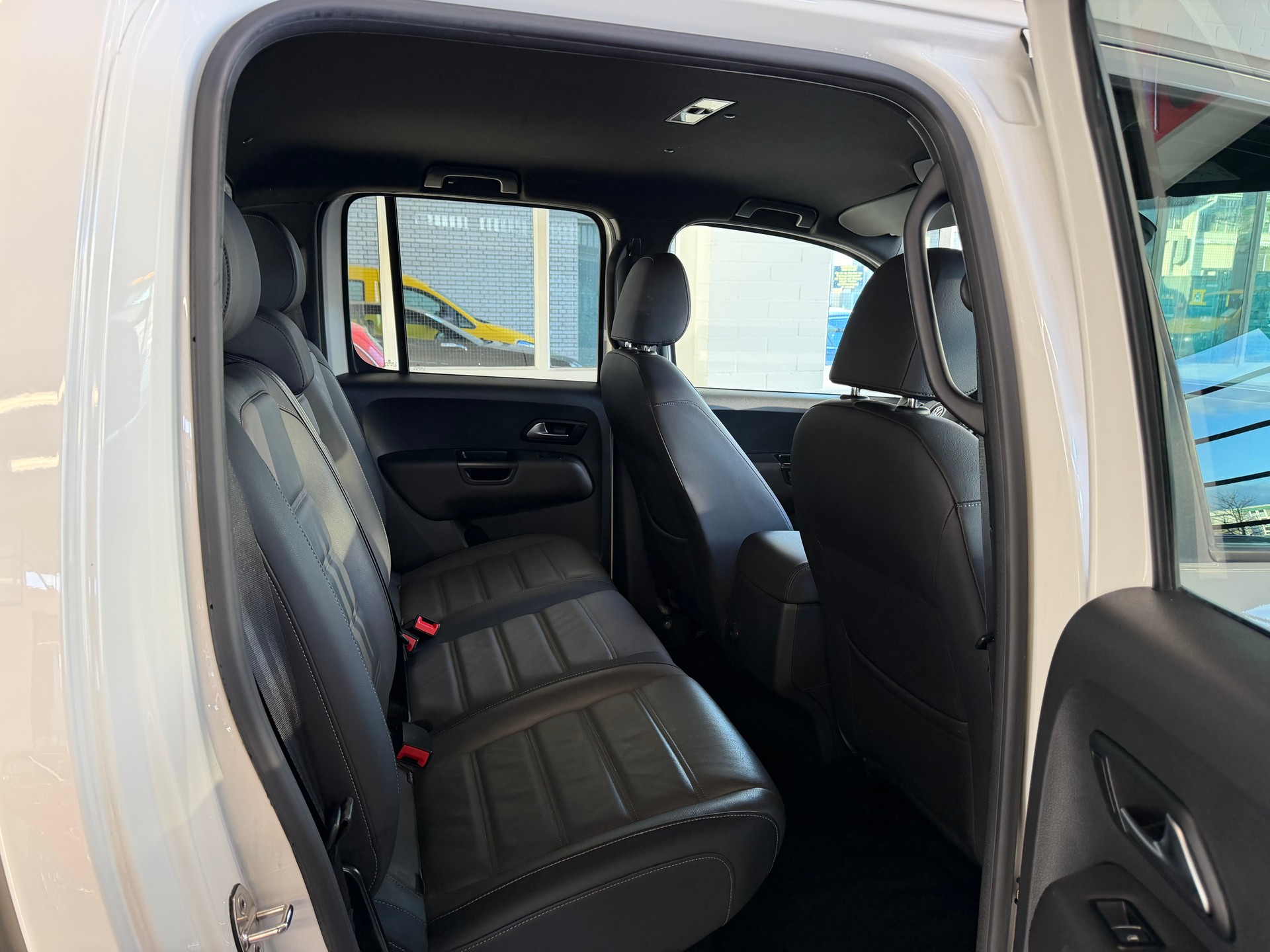 VW Amarok 3.0TDI Highline 258 PS V6 4X4 4Motion Automatic AHK 3300 KG ( CH )-image-9