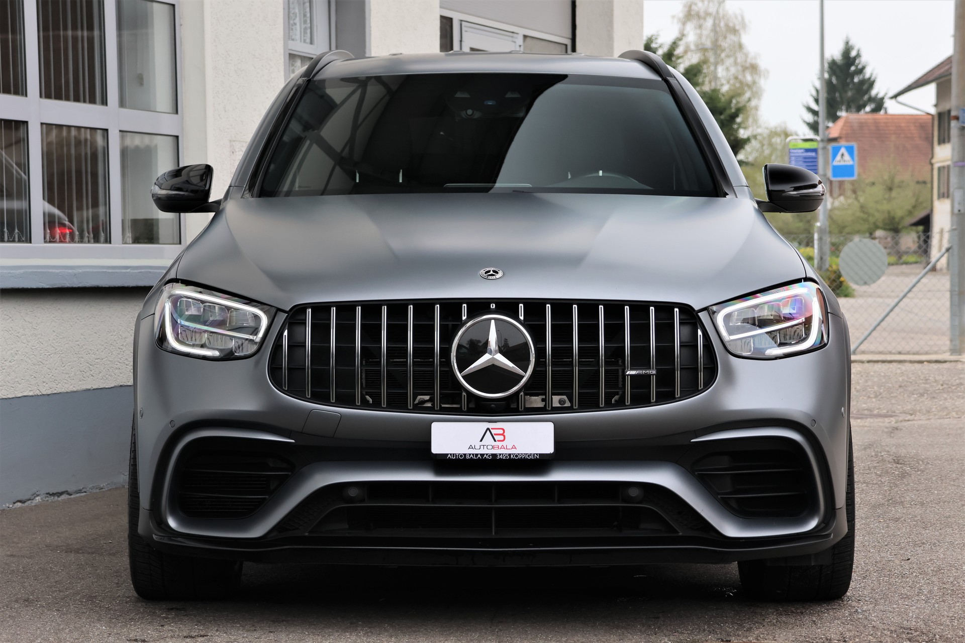 MERCEDES-BENZ GLC 63 S AMG 4Matic 9G-Tronic (CH) "Designo Magno"-image-1