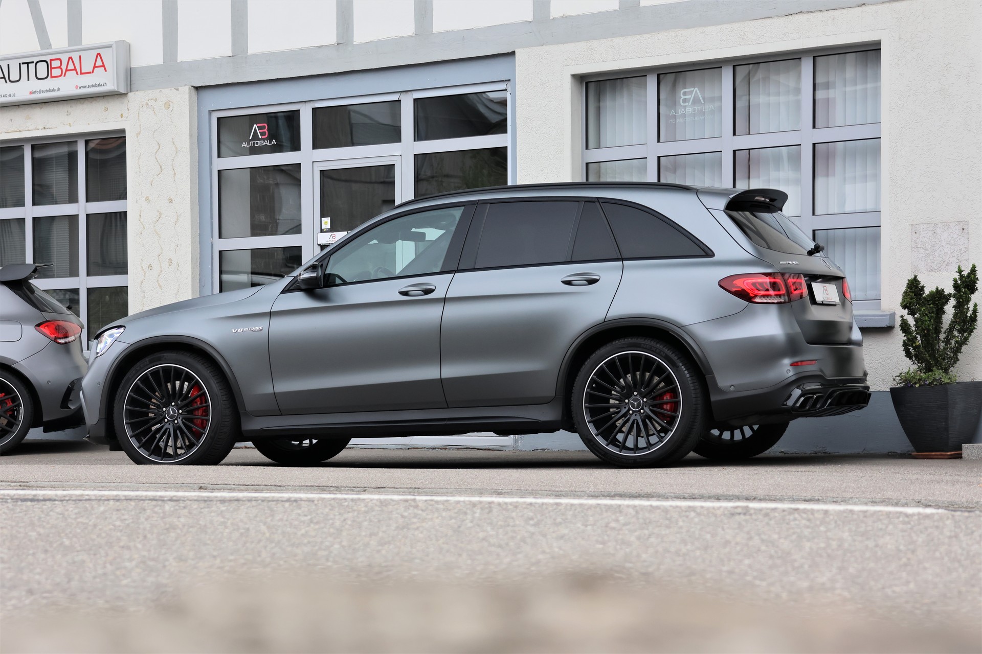 MERCEDES-BENZ GLC 63 S AMG 4Matic 9G-Tronic (CH) "Designo Magno"-image-3