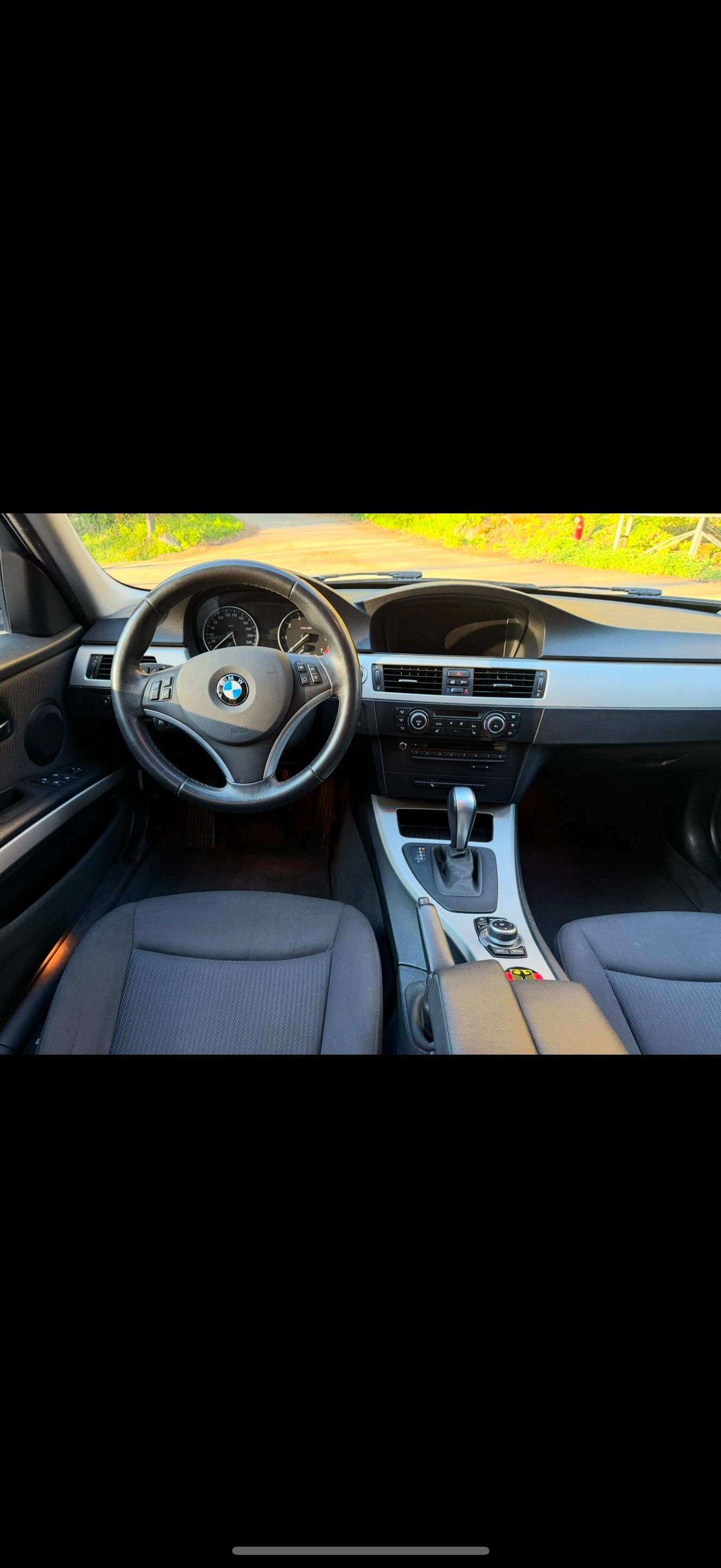 BMW 318i Touring Steptronic-image-13