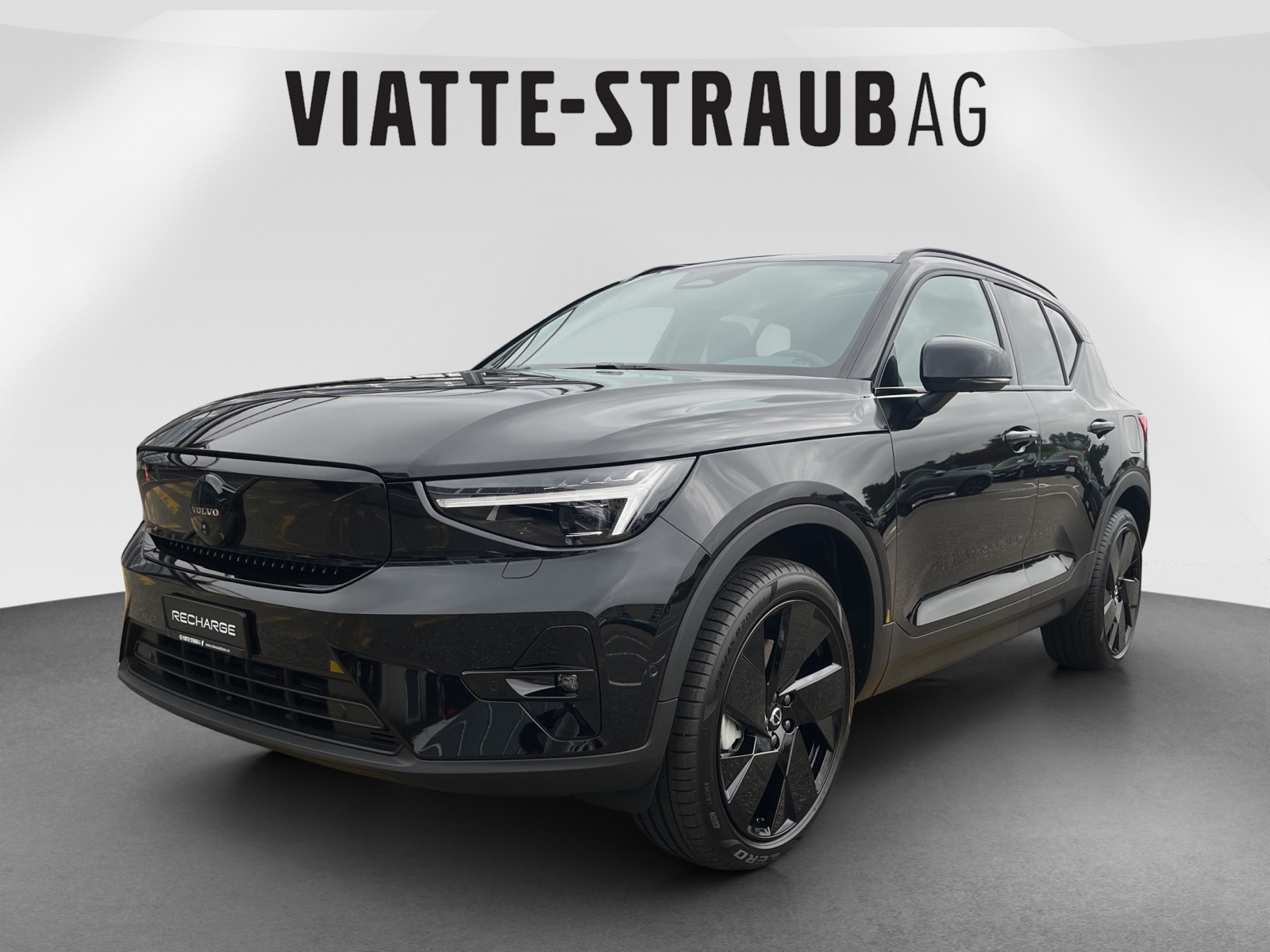 VOLVO EX40 Twin Black Edition AWD-image-0