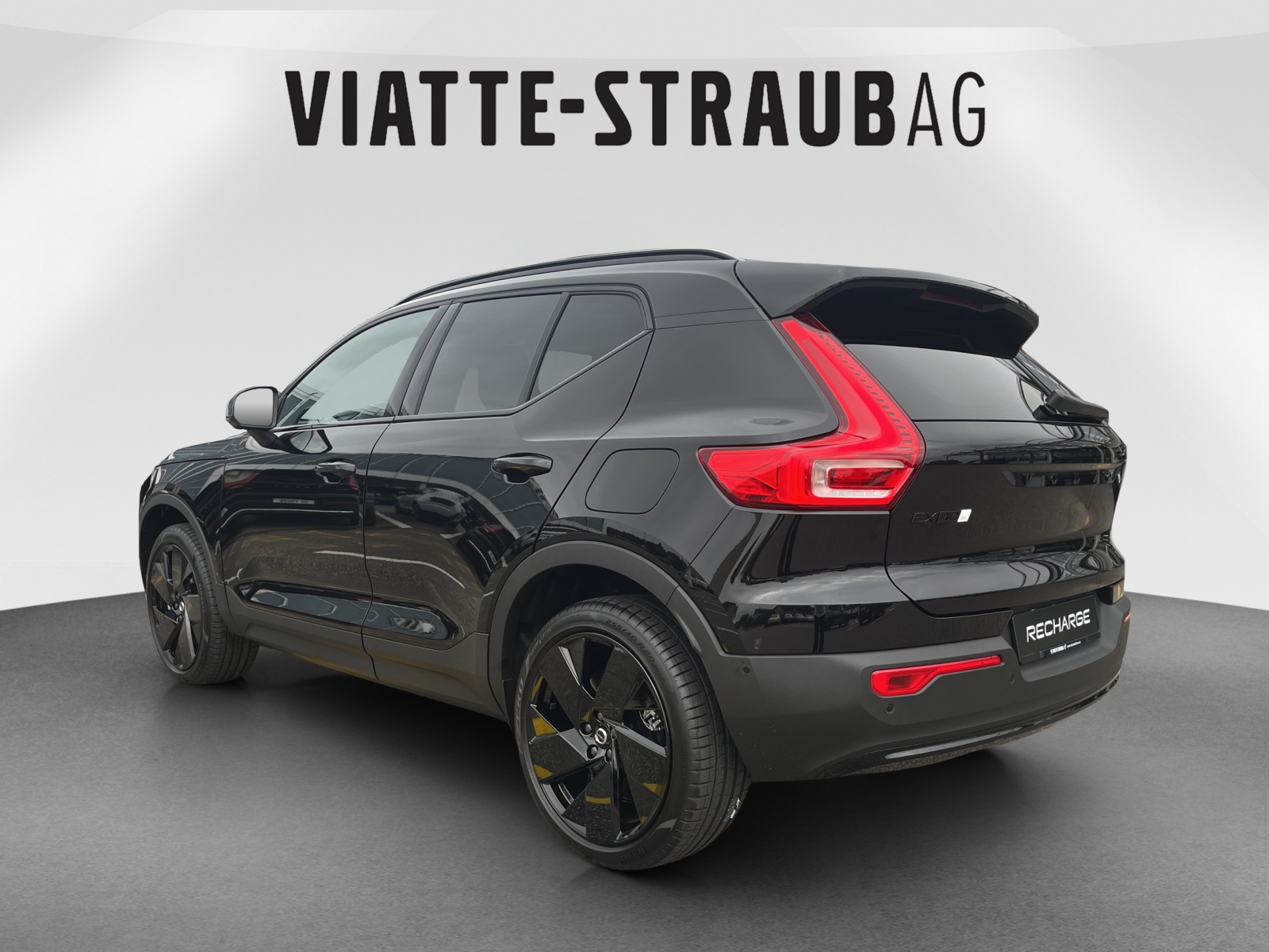 VOLVO EX40 Twin Black Edition AWD-image-7