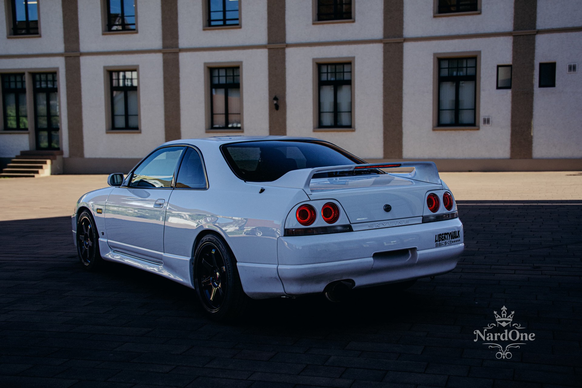 NISSAN R33 GTST SPEC 2-image-2