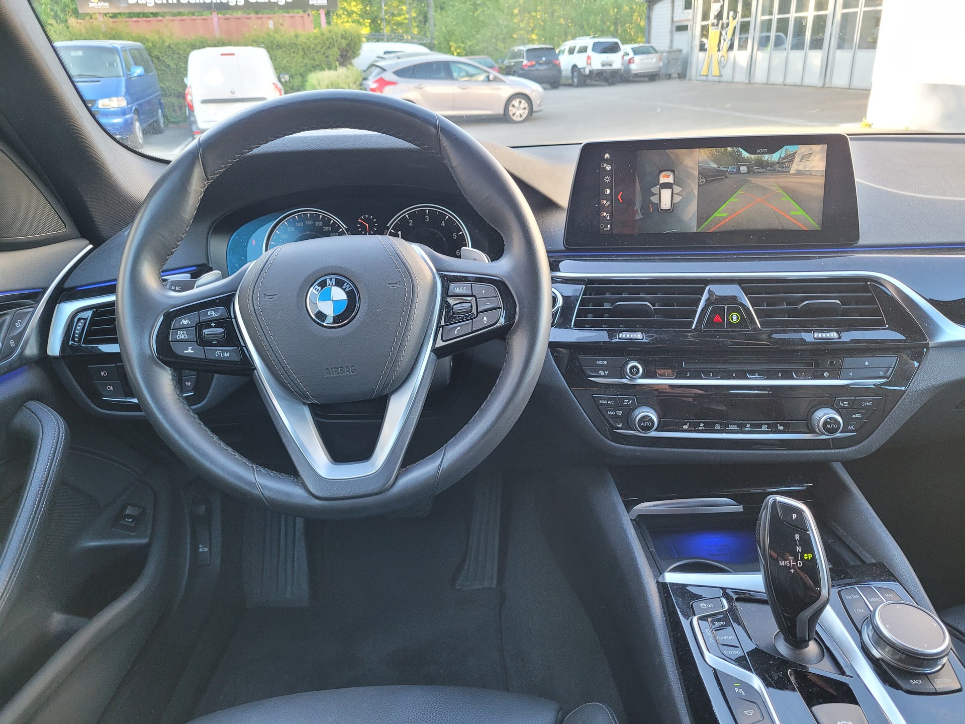 BMW 530i Touring Sport Line Steptronic-image-15