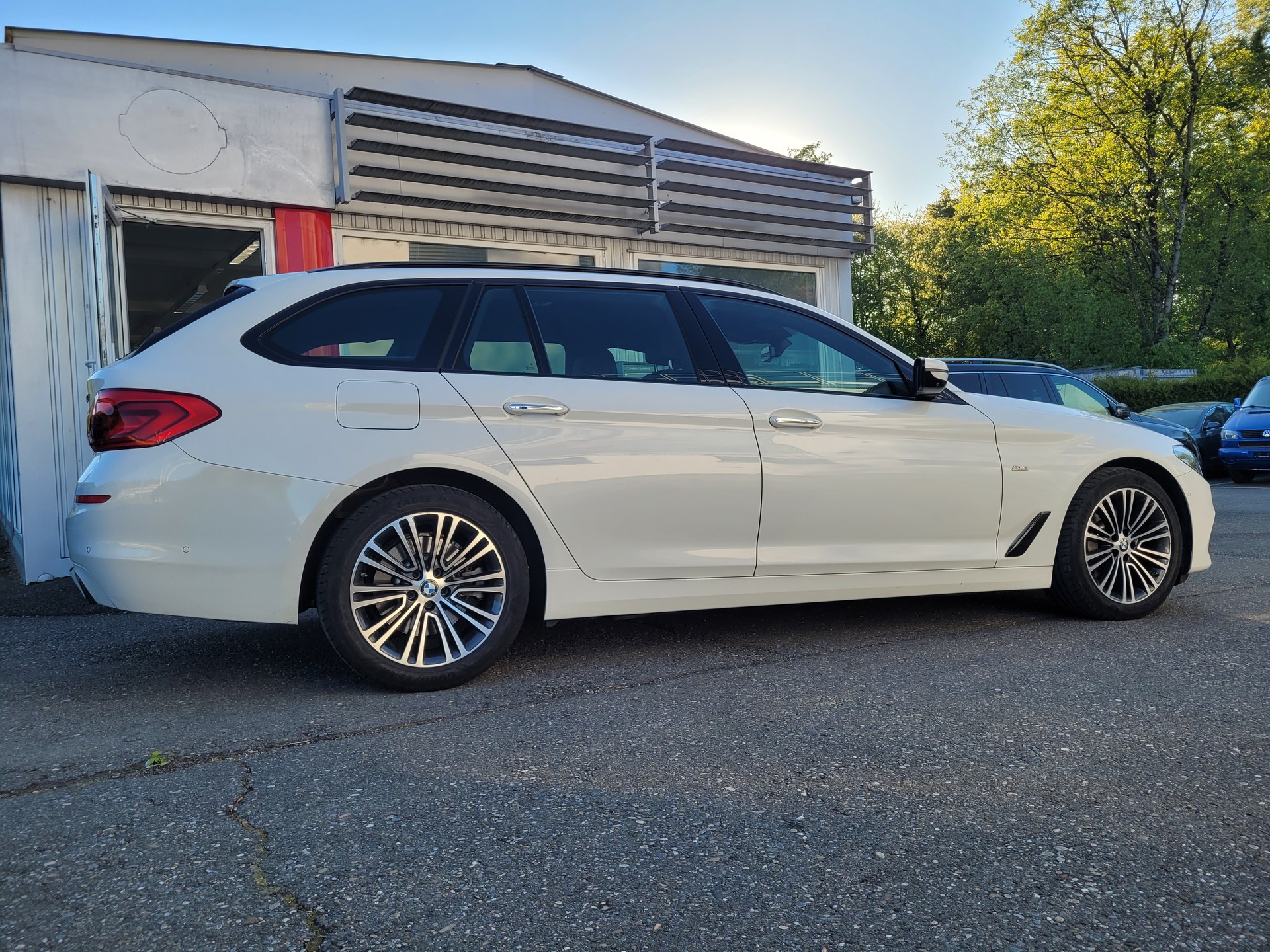 BMW 530i Touring Sport Line Steptronic-image-8
