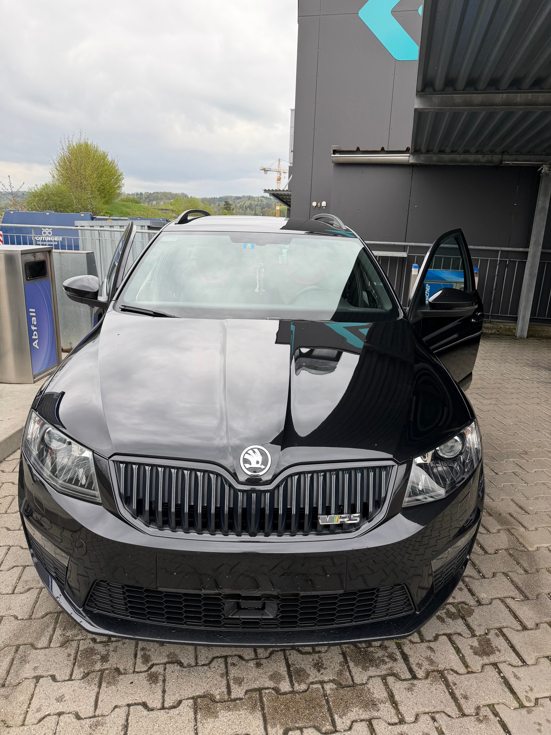 SKODA Octavia Combi 2.0 TDI RS 4x4 DSG-image-0