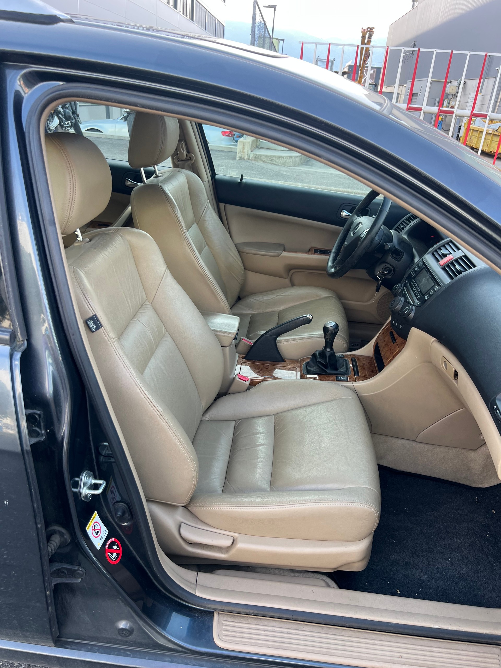 HONDA Accord Tourer 2.2 i-CTDi Executive-image-12