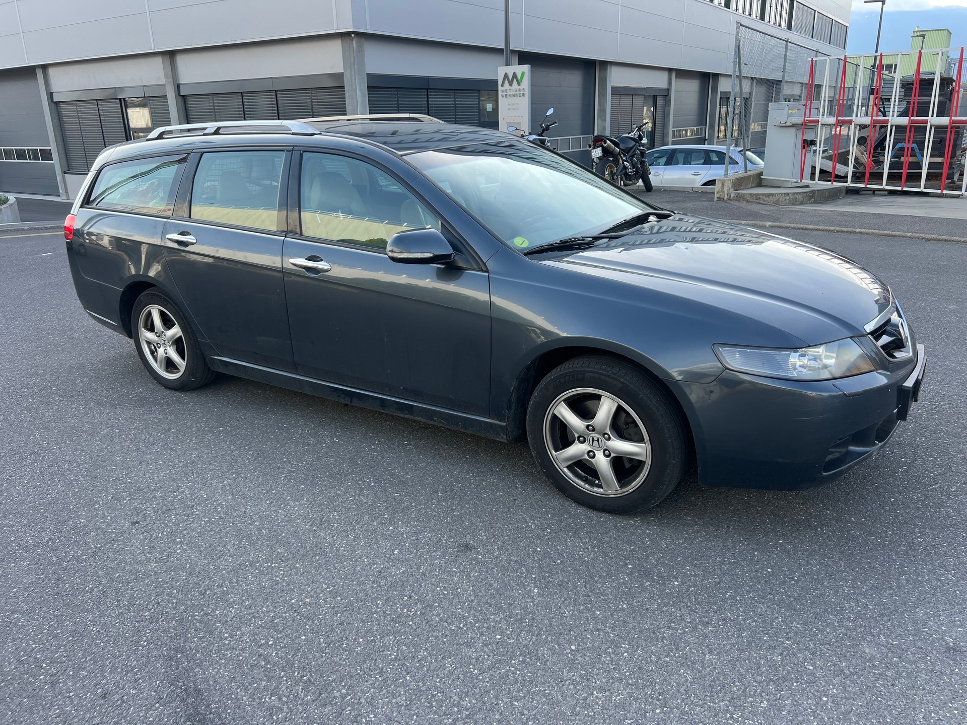 HONDA Accord Tourer 2.2 i-CTDi Executive-image-7
