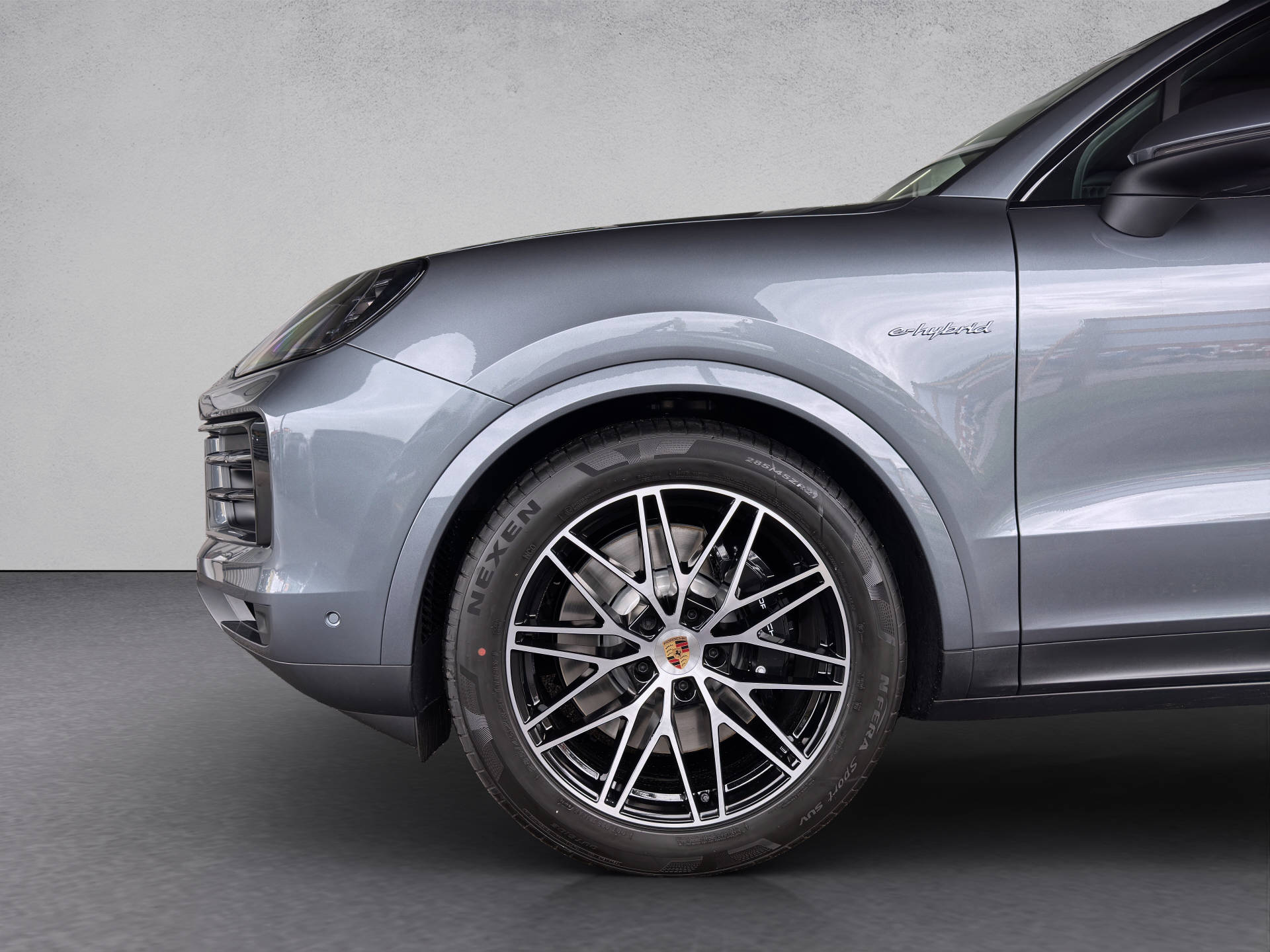 PORSCHE Cayenne S E-Hybrid-image-14