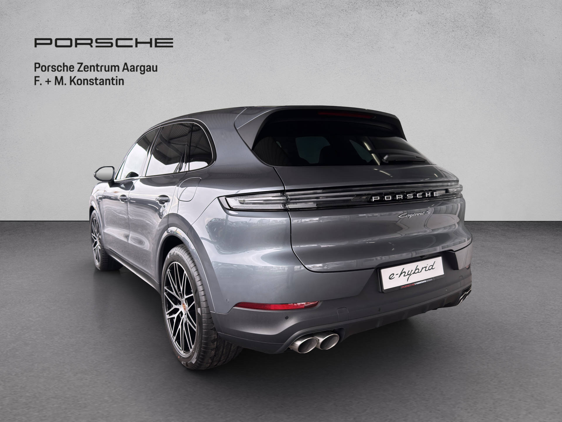 PORSCHE Cayenne S E-Hybrid-image-3