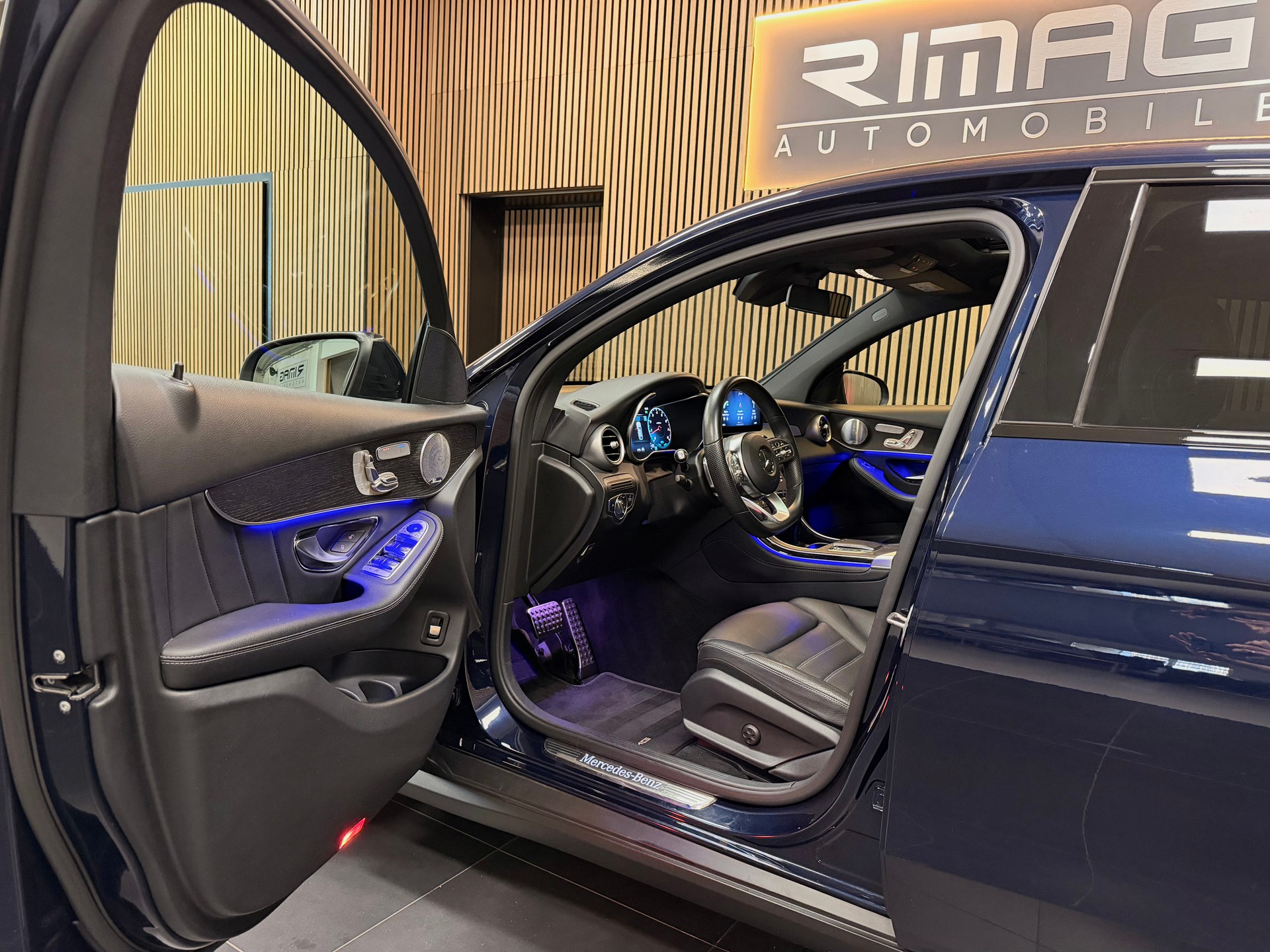 MERCEDES-BENZ GLC Coupé 300 AMG Line 4Matic 9G-Tronic | CH- Fzg. | Ab MFK & Service-image-21