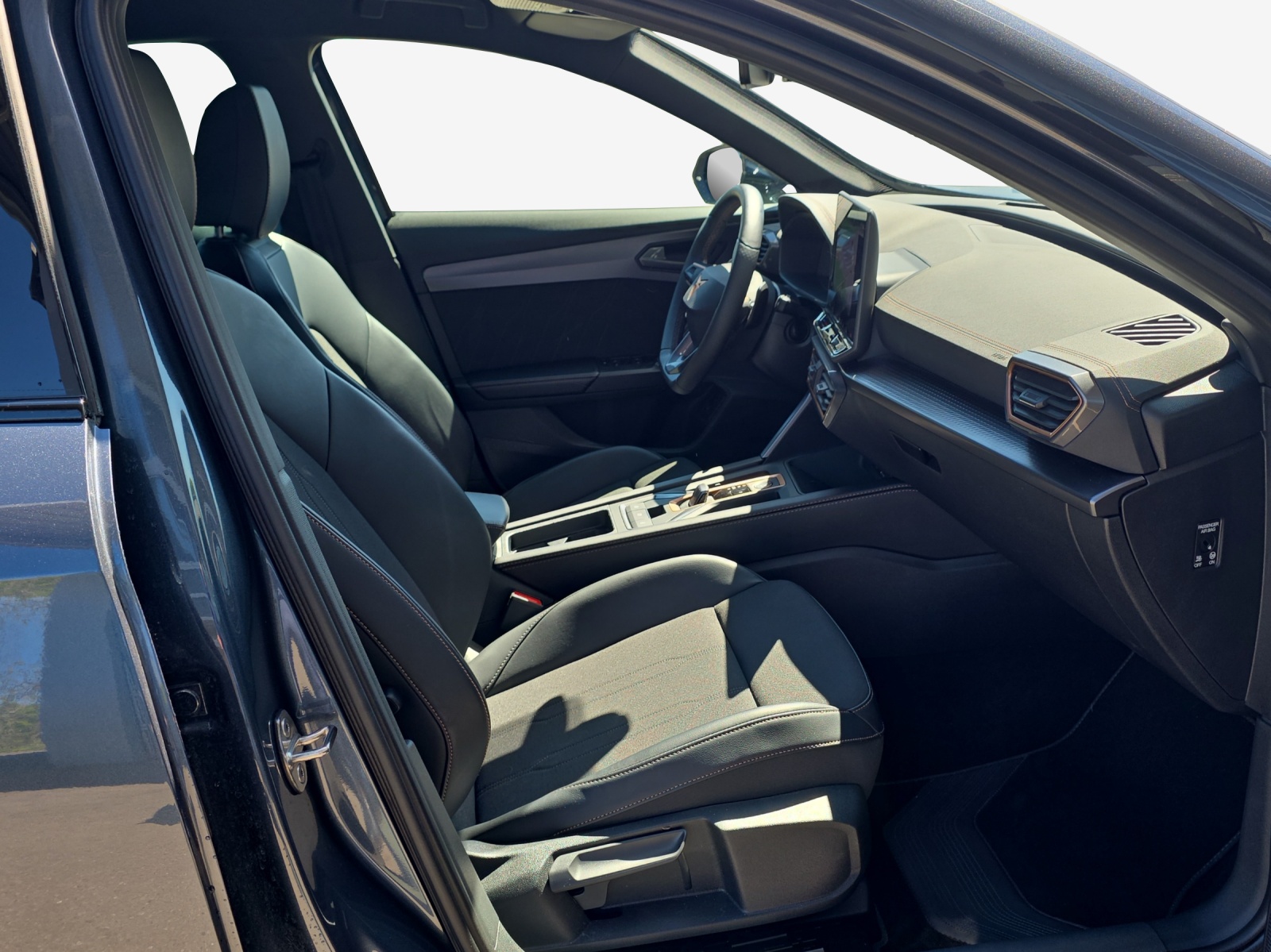 CUPRA Formentor 1.5 e-HYBRID pHEV DSG-image-14