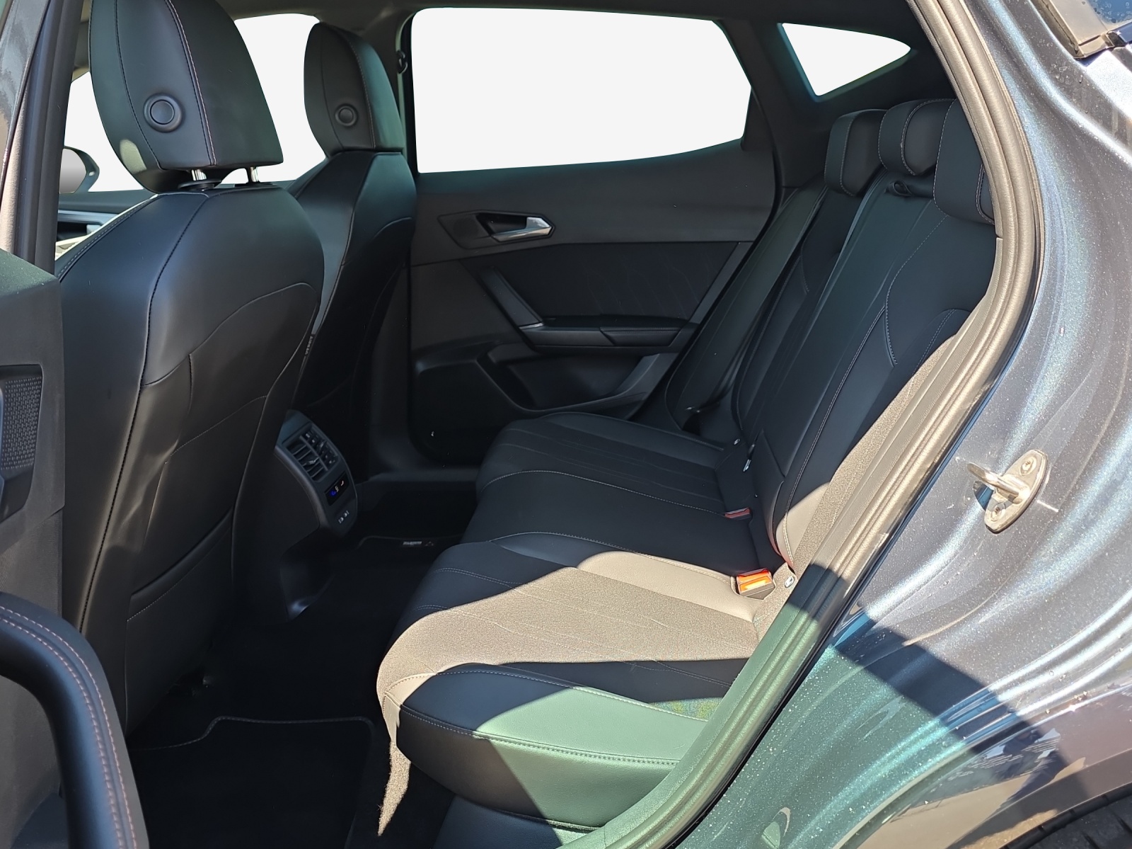 CUPRA Formentor 1.5 e-HYBRID pHEV DSG-image-11