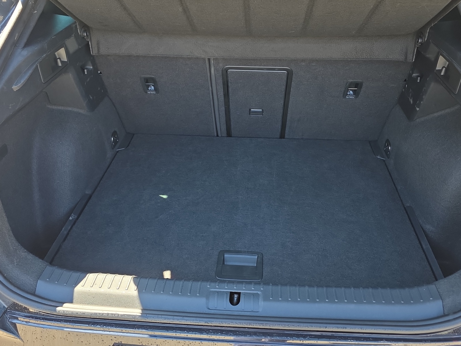 CUPRA Formentor 1.5 e-HYBRID pHEV DSG-image-12