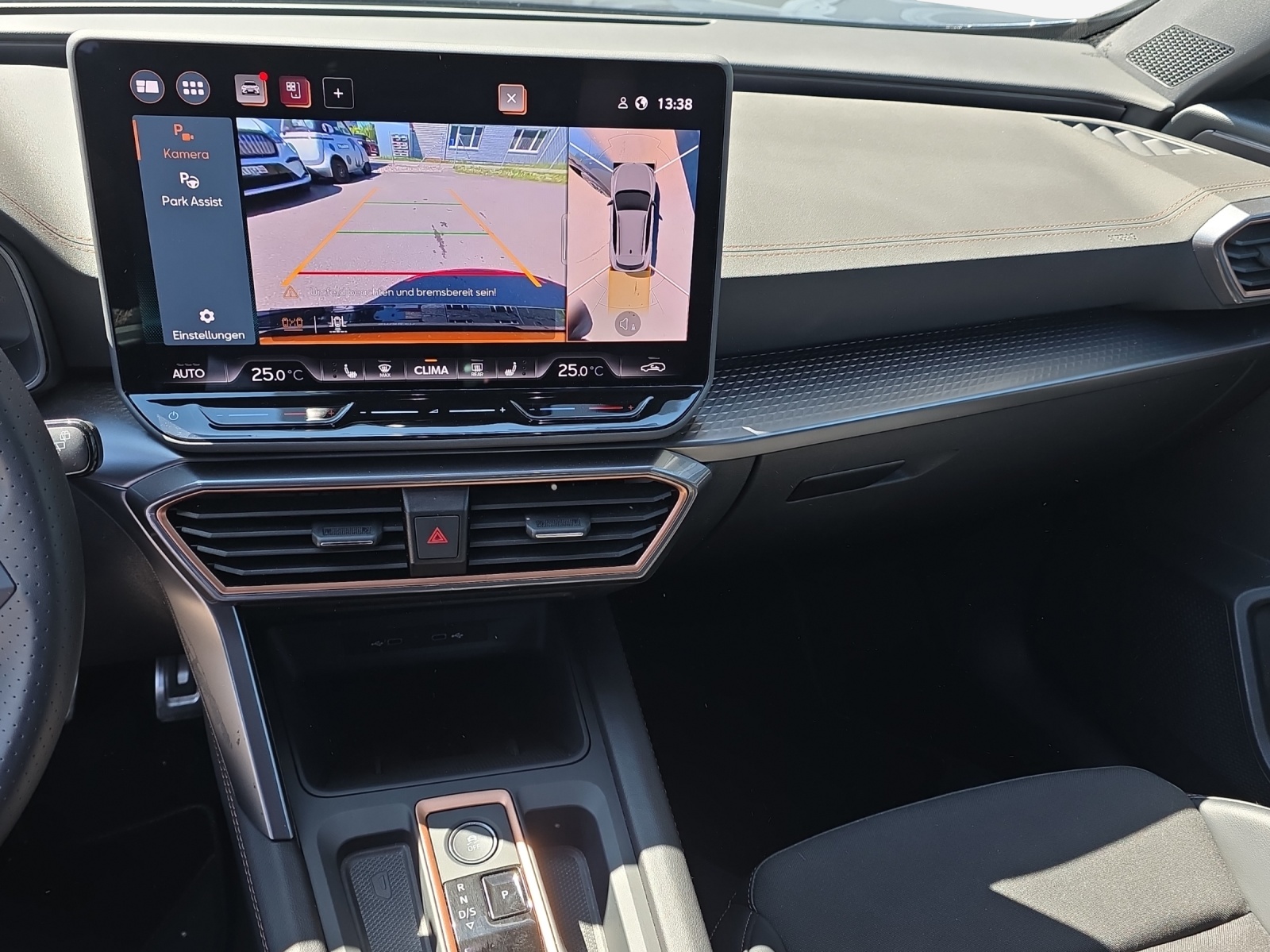 CUPRA Formentor 1.5 e-HYBRID pHEV DSG-image-10
