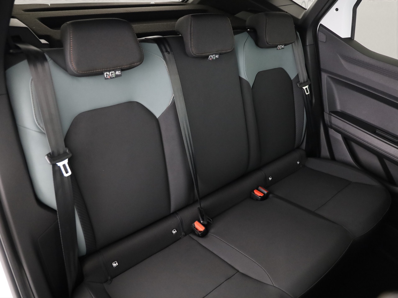 DACIA Duster 1.8 Hybrid Extreme-image-7