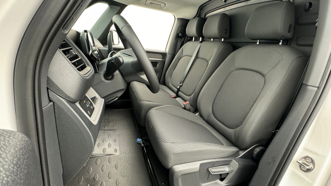 VW ID. Buzz Cargo Pro-image-4