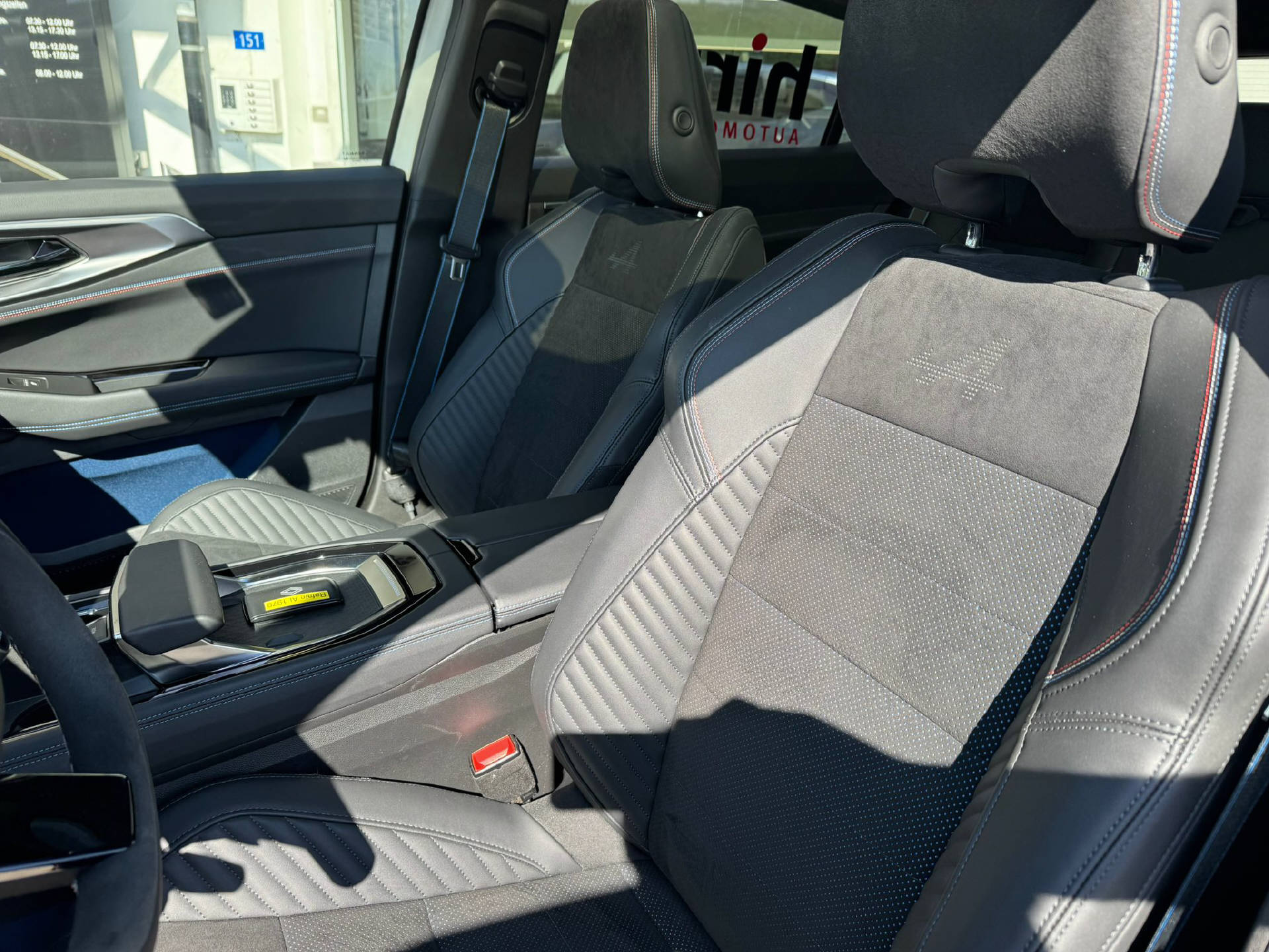 RENAULT Rafale 1.2 E-Tech Plug-in Atelier Alpine-image-6