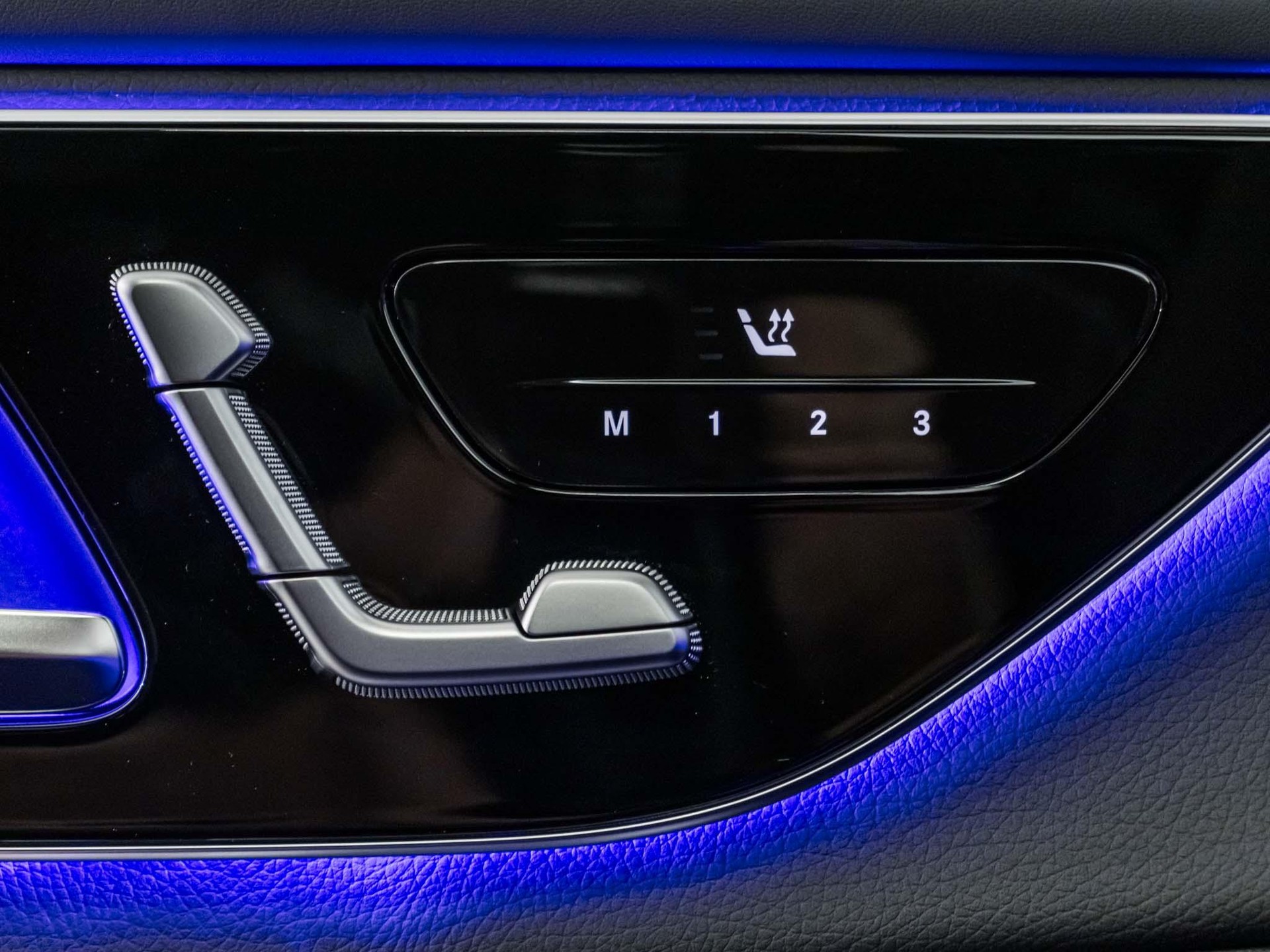 MERCEDES-BENZ GLC 220 d 4MATIC Coupé-image-12
