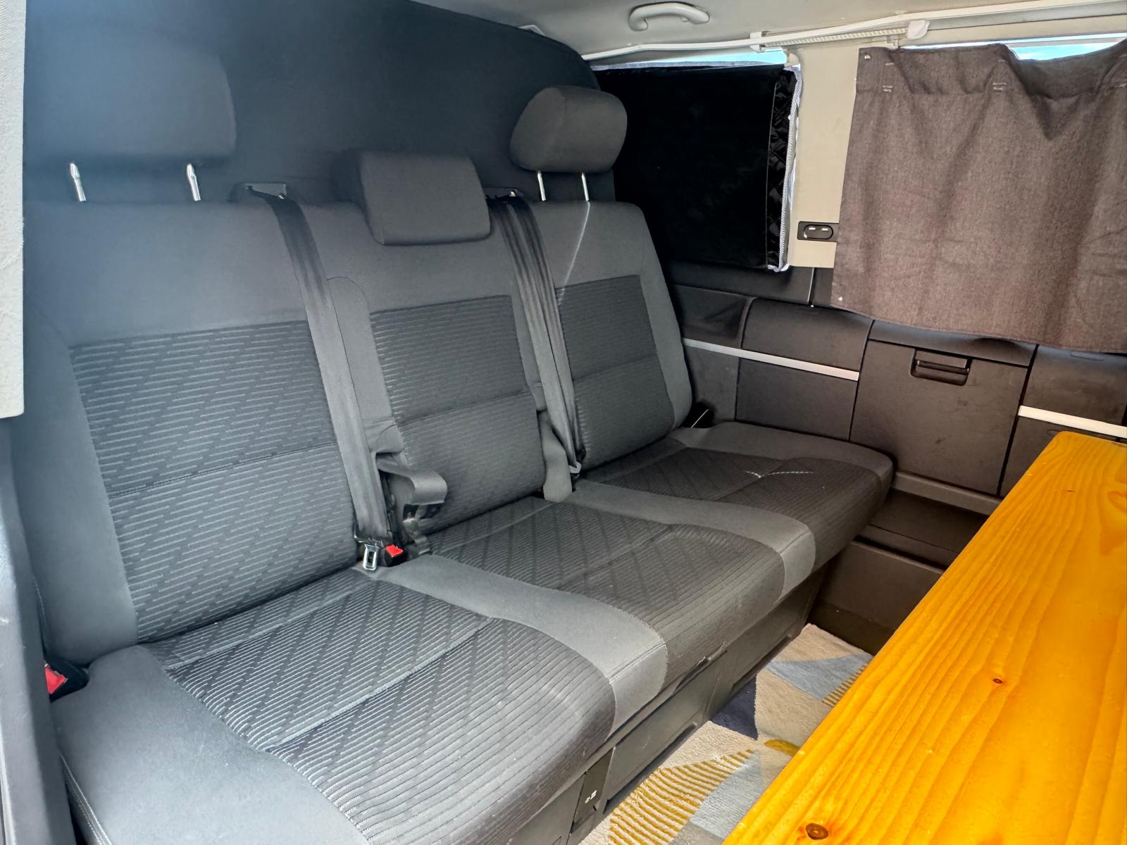 VW T5 Multivan 2.0 TDI Couchage (Véhicule aménagé) Attelage - Panneau Solaire - Webasto-image-19