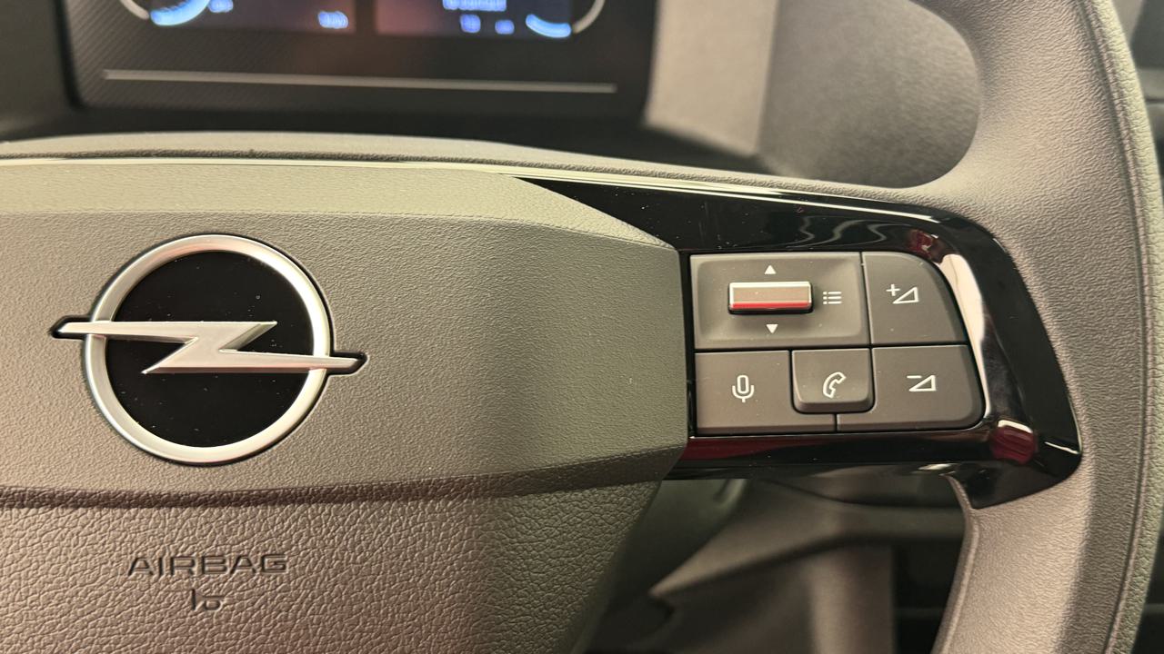 OPEL Vivaro Doppelkabine 2.2 CDTI XL-image-9